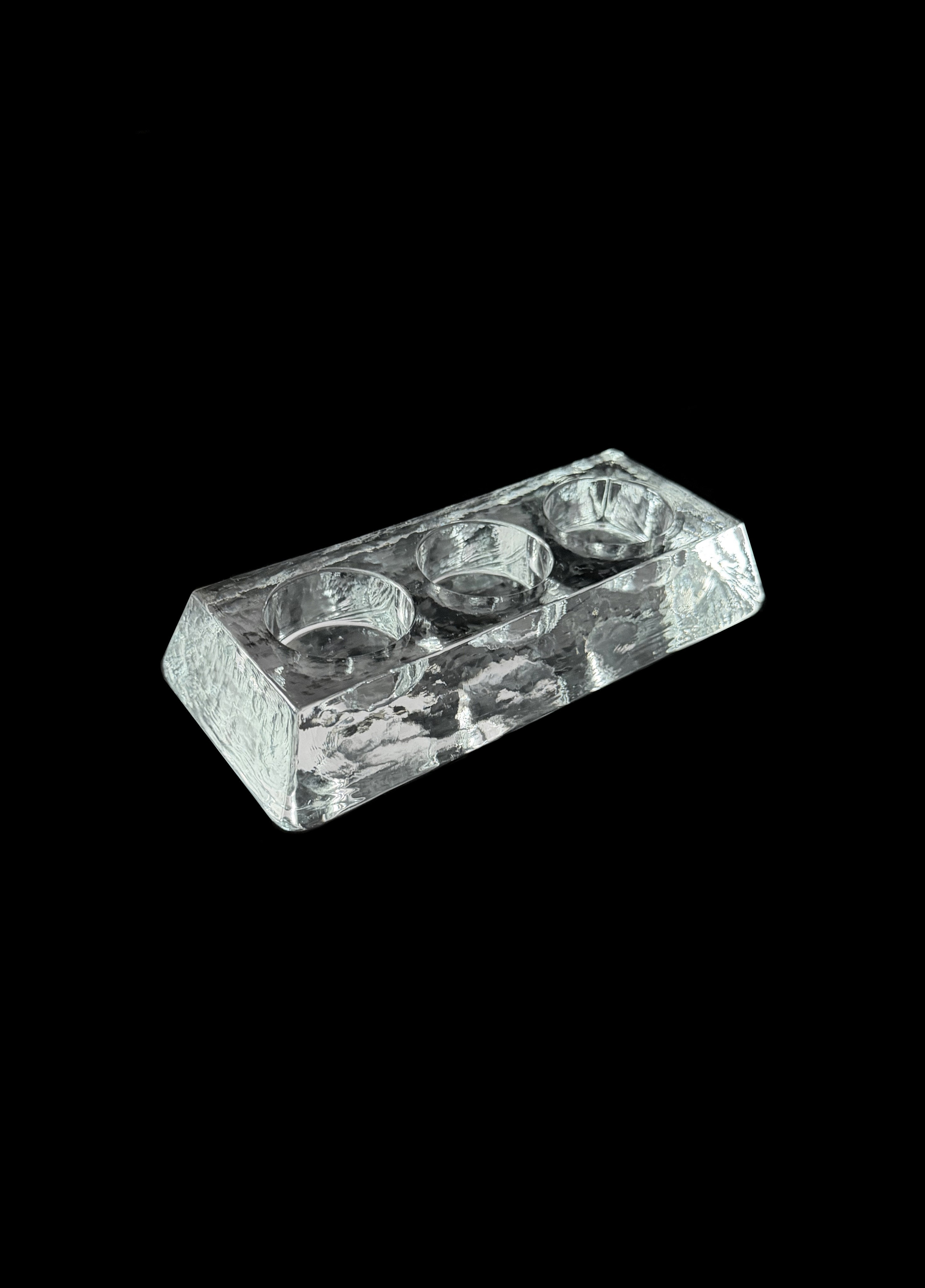 Glass candle holder by LA PARADE | The Oblist