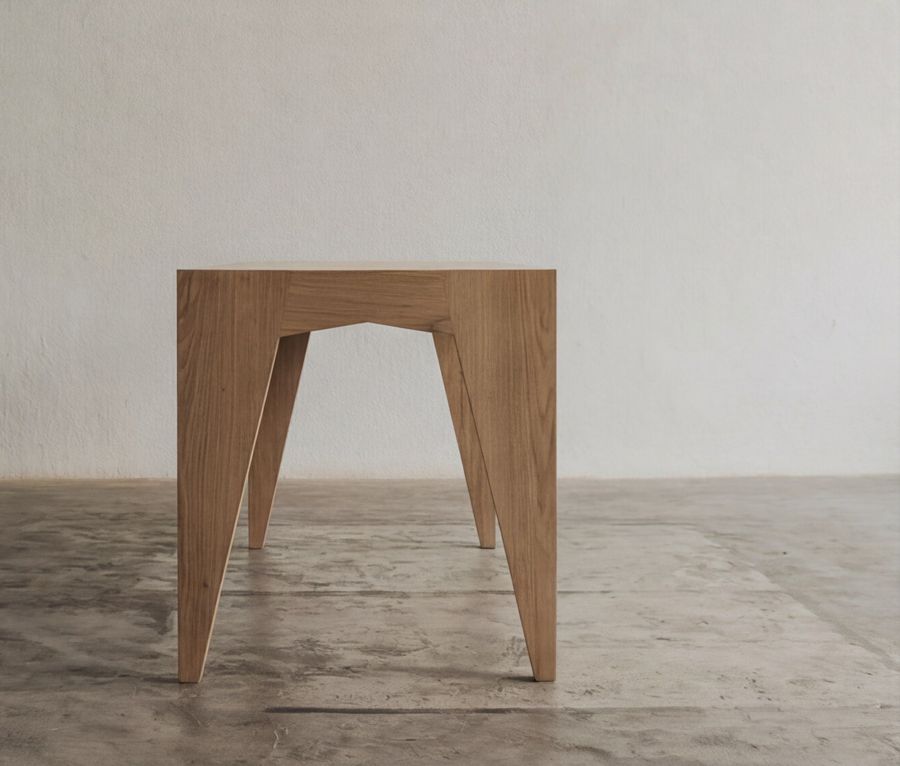 Desk "Cliff serie" — lifestyle setting