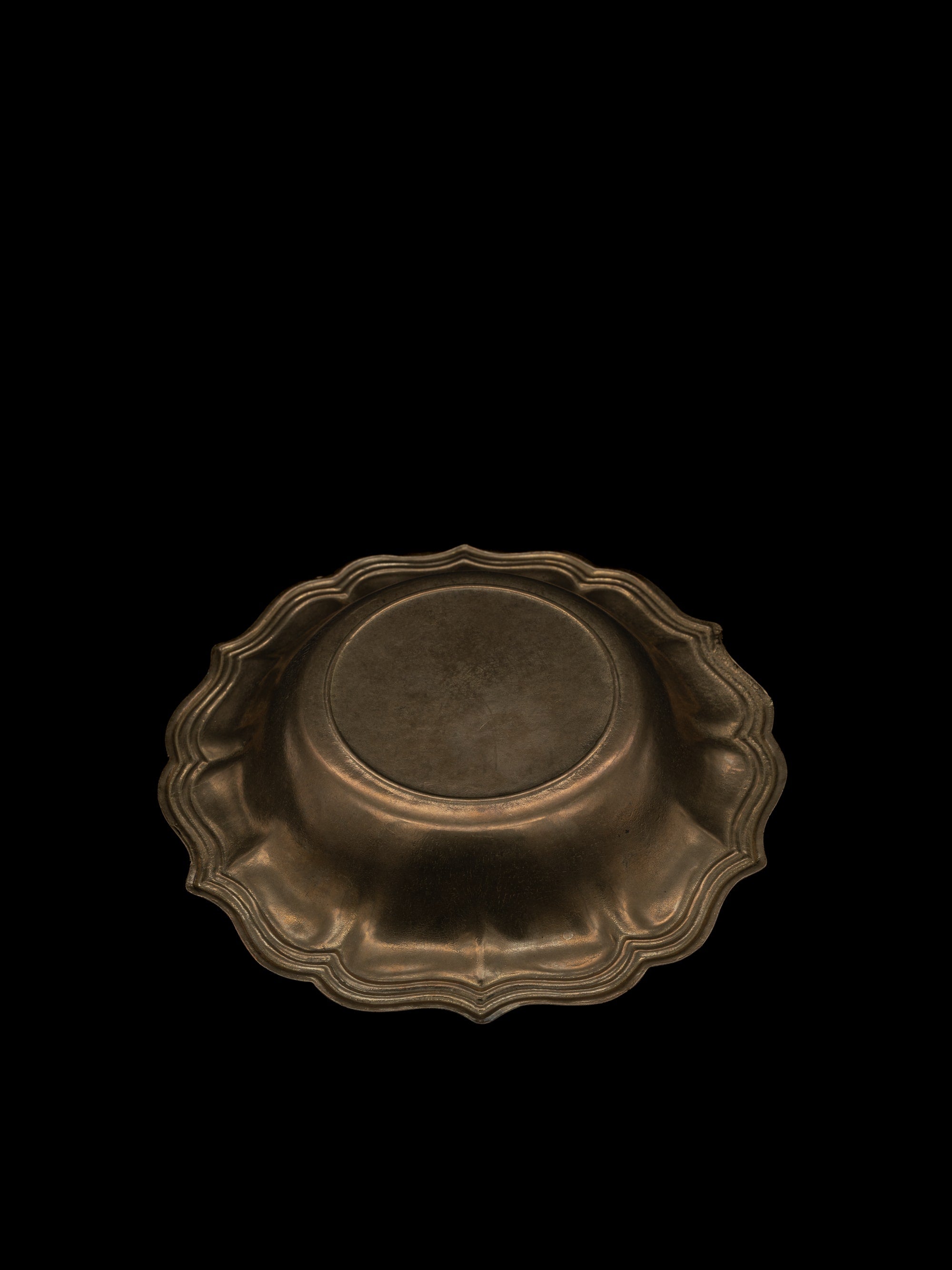 Scalloped Brass Bowl, Italy, c. 1960s — top view highlighting brass texture