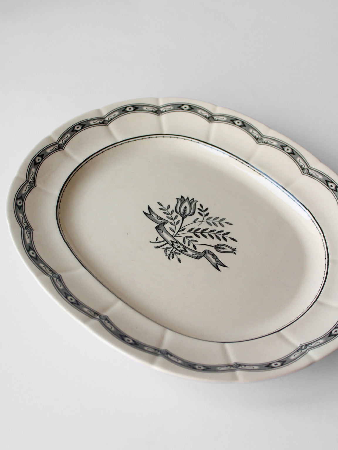 Plat de service ovale Gustavsberg, années 1930