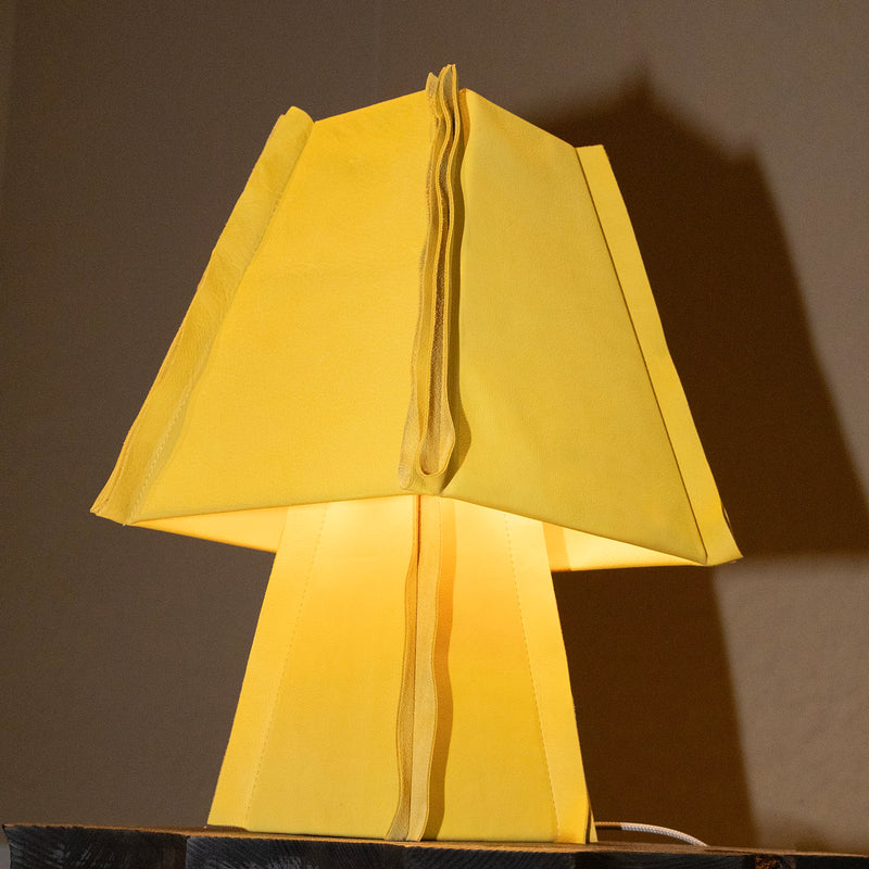 Pleine Fleur Table Lamp by Séjour x JETA by Séjour Studio | The Oblist