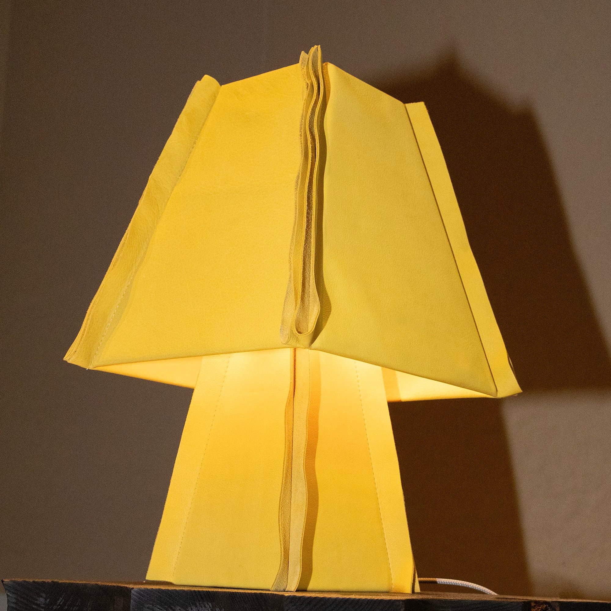 Pleine Fleur Table Lamp by Séjour x JETA by Séjour Studio | The Oblist