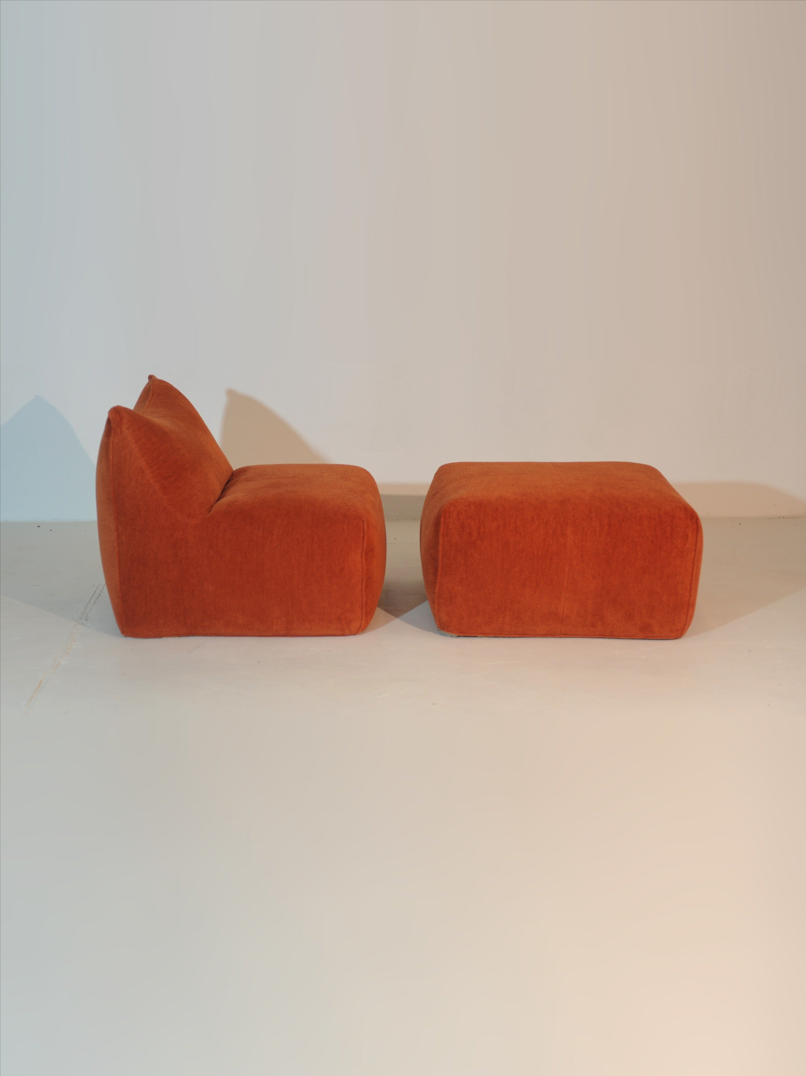 Le Bambole Set by Mario Bellini for B&B Italia in Pierre Frey Boucle, Italy 1971 — close-up