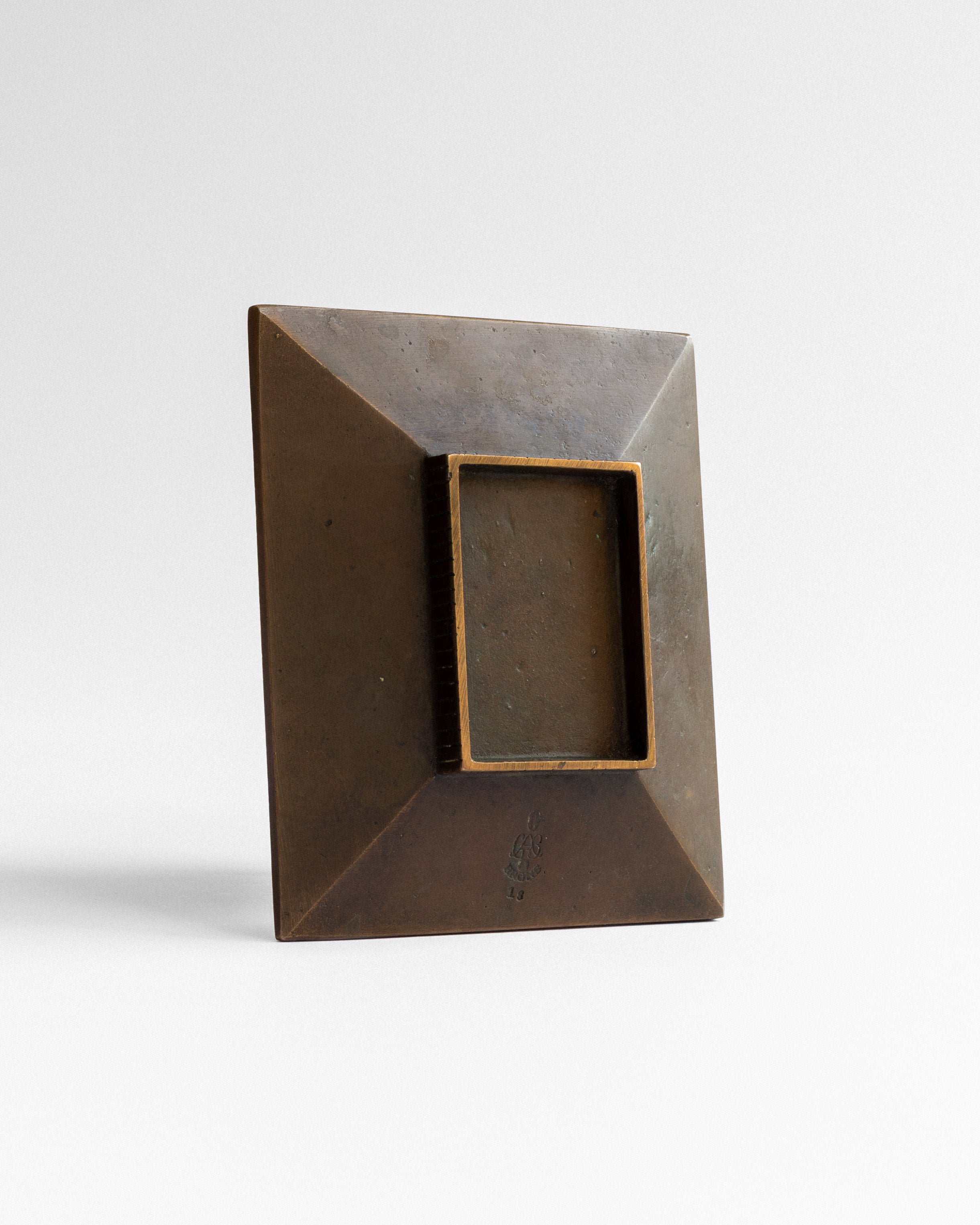Art Deco Bronze Tray by GAB, 1930s, Sweden — close-up