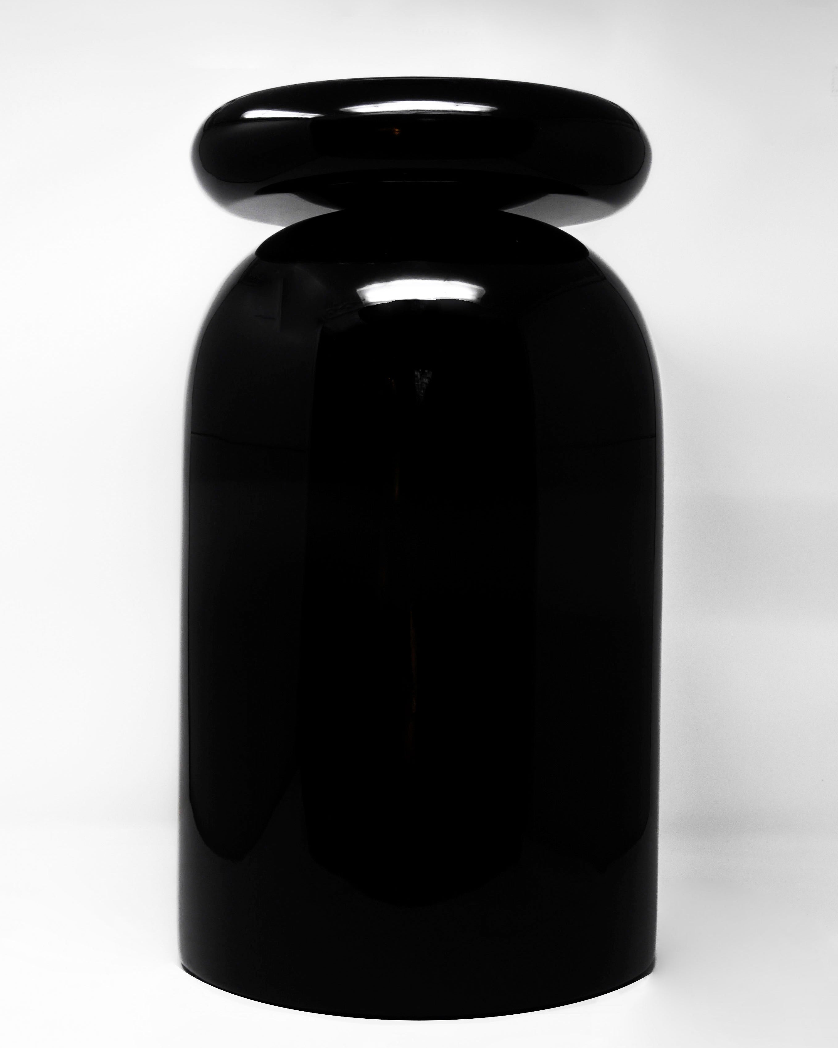 Tabouret/ Table d'appoint Cult, Bois Laqué