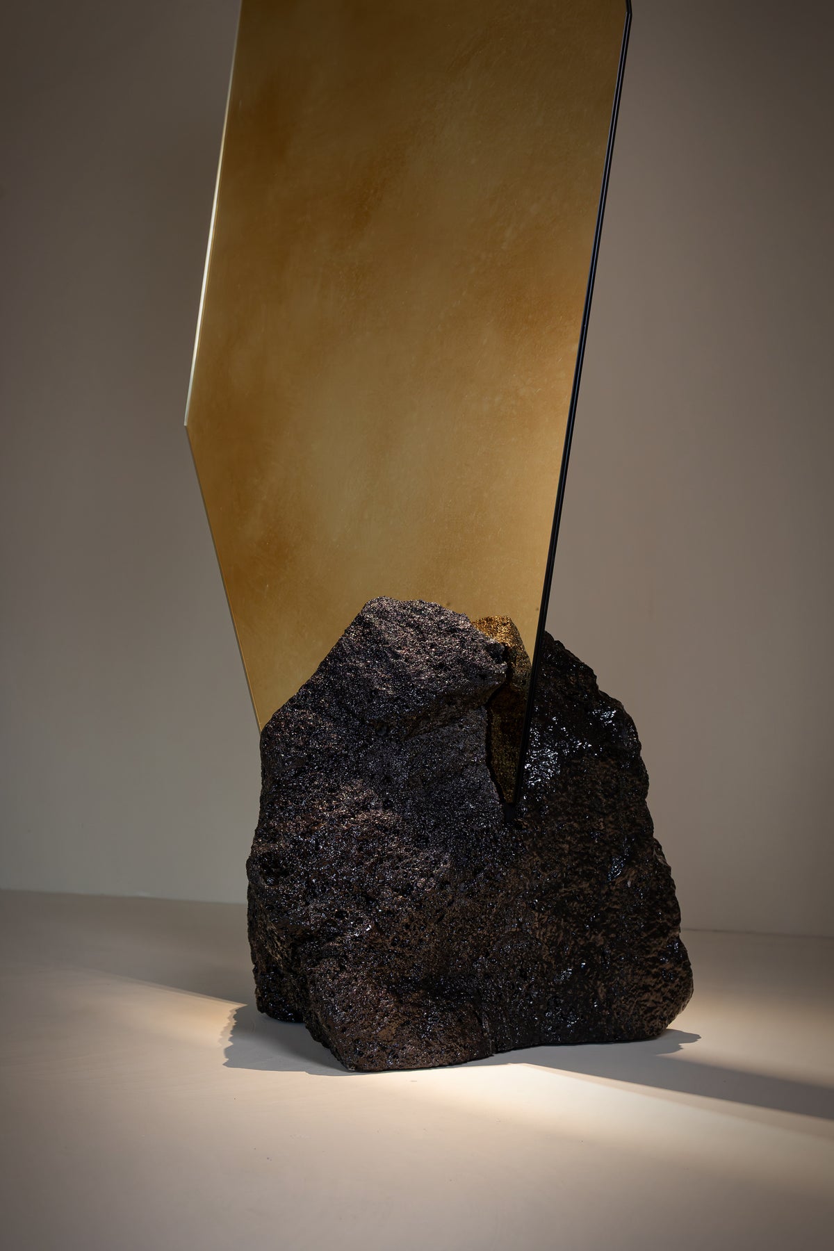 GOLDEN ETNA Mirror - Contemporary Mirrors in Stone — lifestyle setting