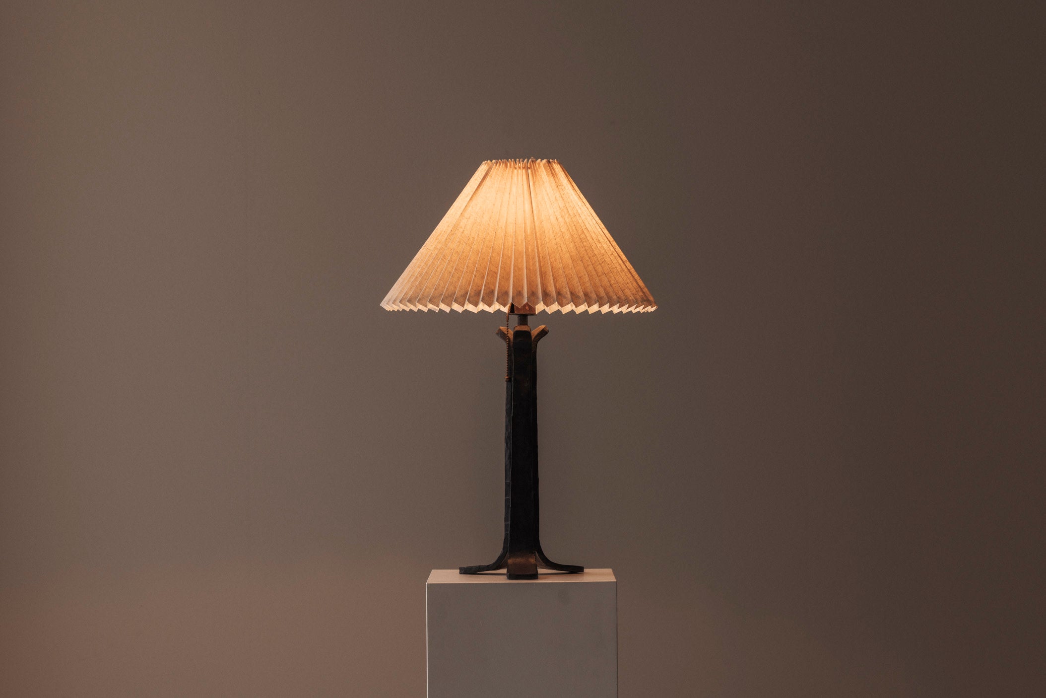 French wrought iron table lamp from the 1940s. — lifestyle setting