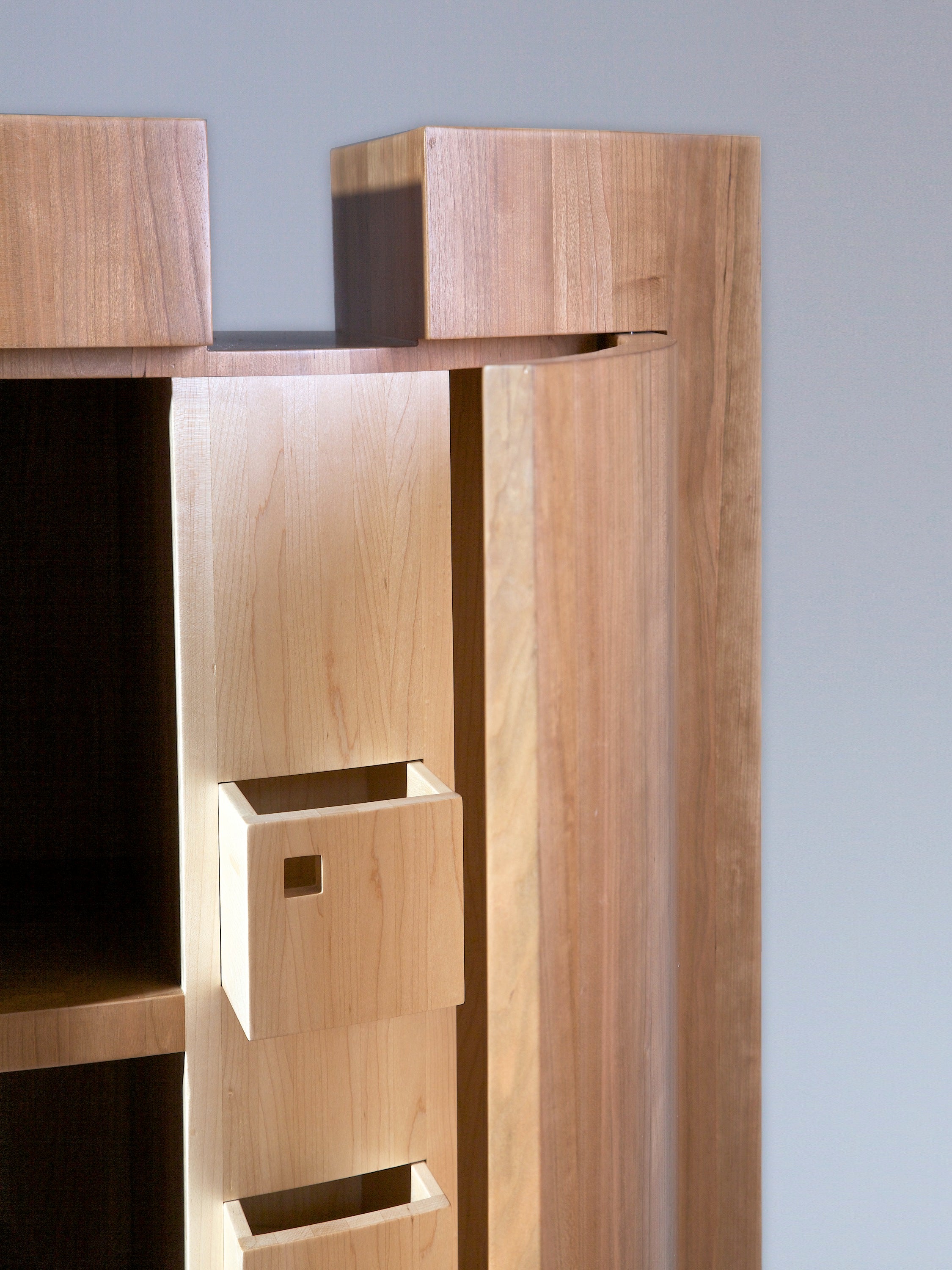 ARound Memory Cabinet