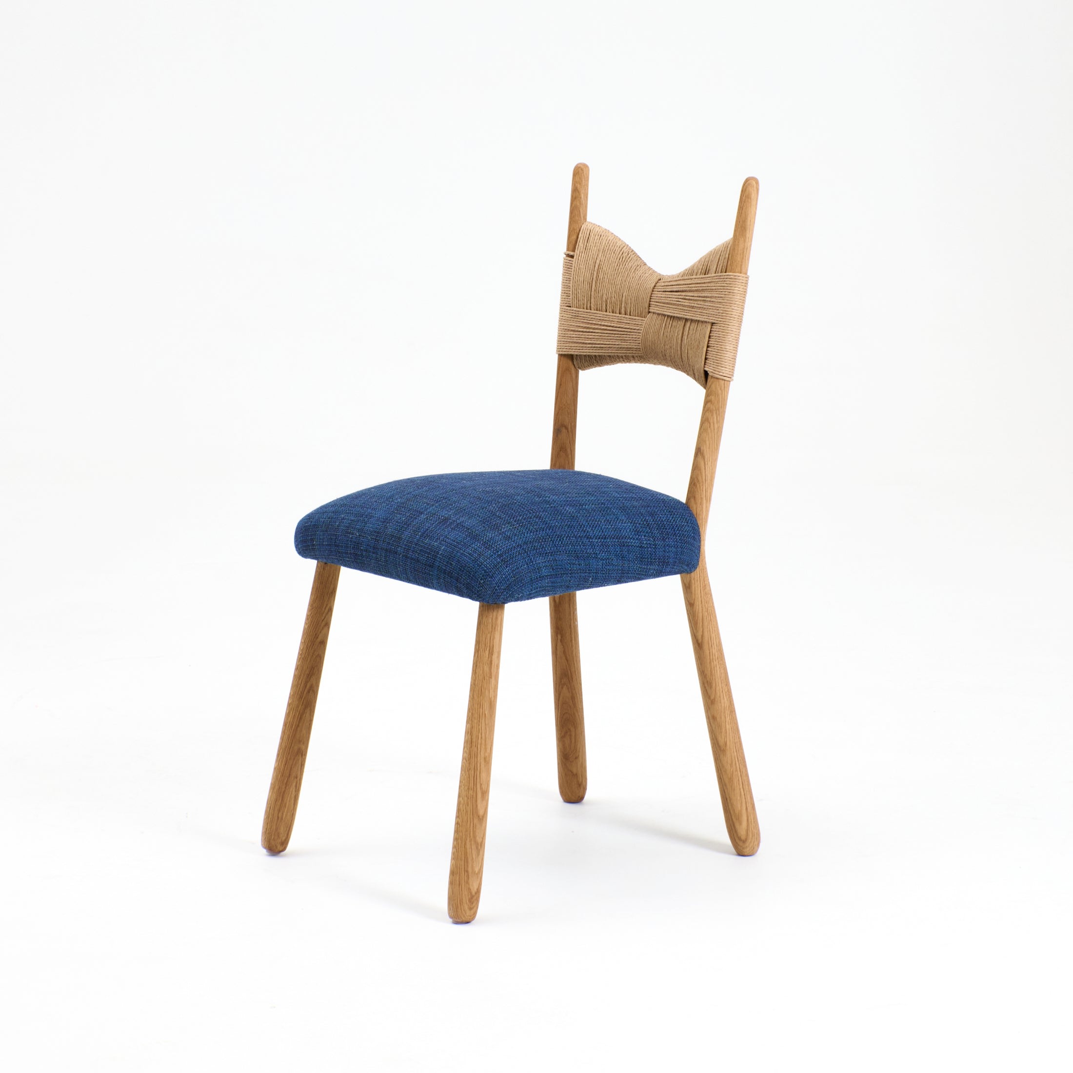 Perícia Dining chair — detail view