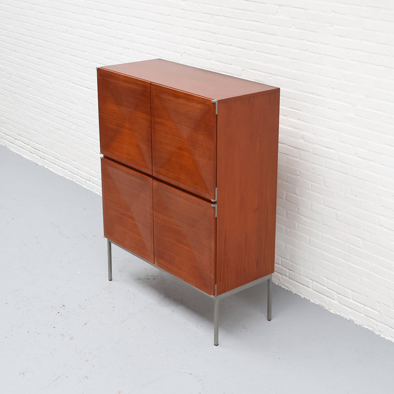 Behr 1307 Diamond Highboard 1960s — detail view