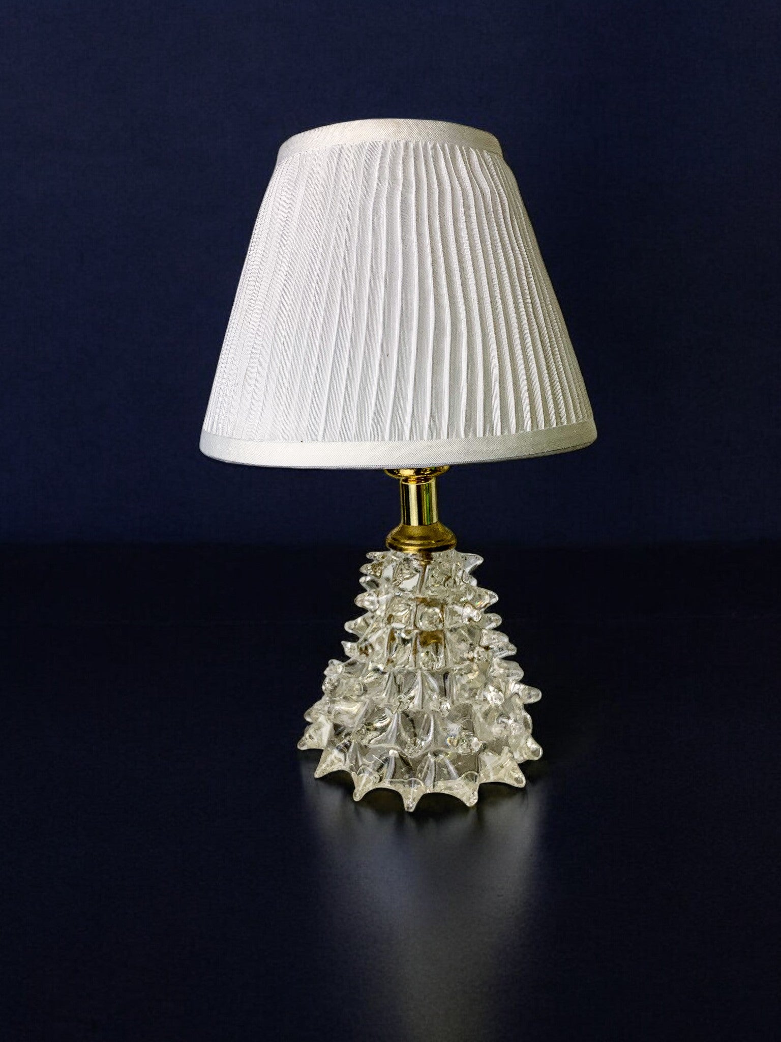 Barovier Murano Rostrato Glass and Brass Table Lamp, Italy 1940s — lifestyle setting