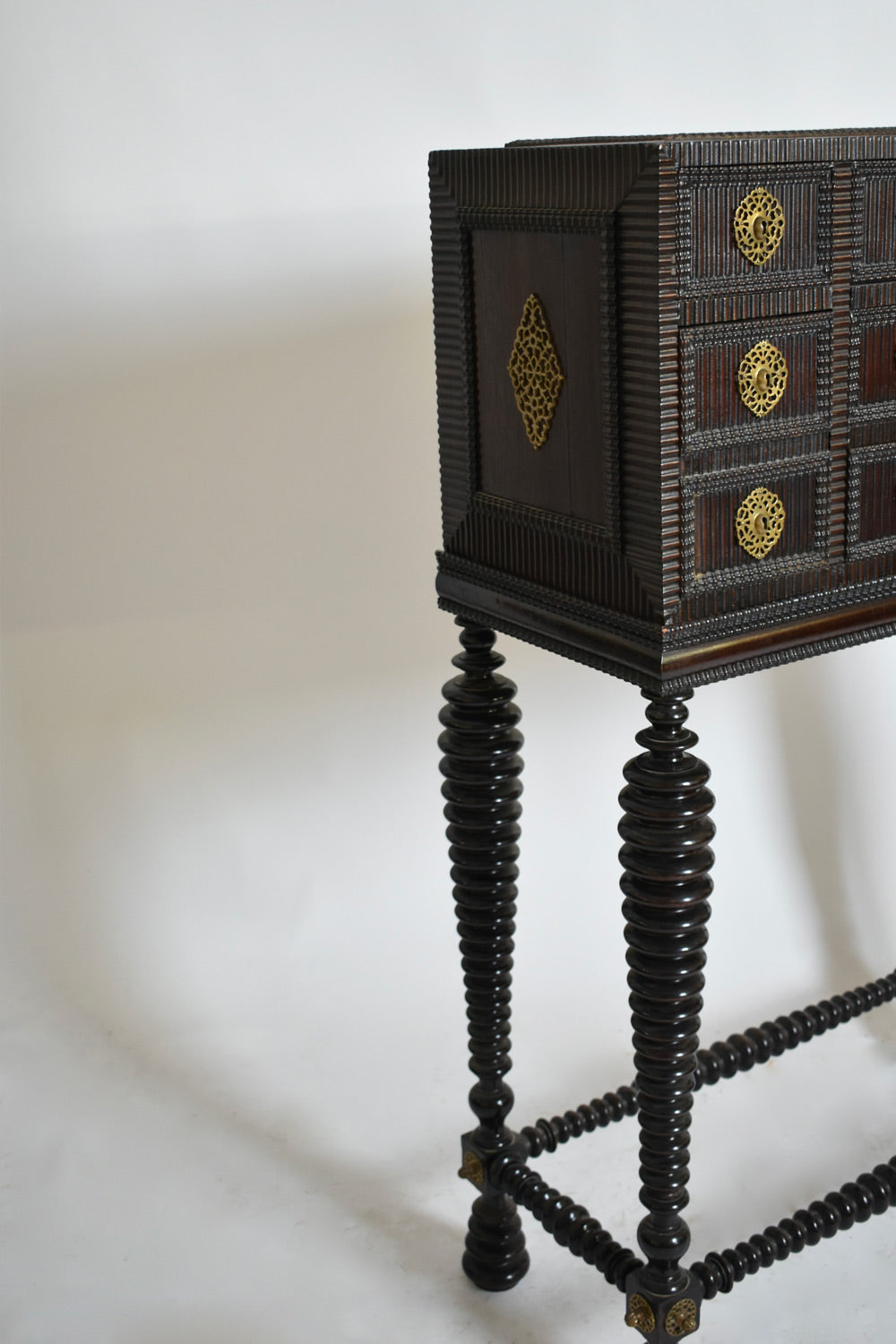 Turned wood cabinet, XIXth c. — lifestyle setting