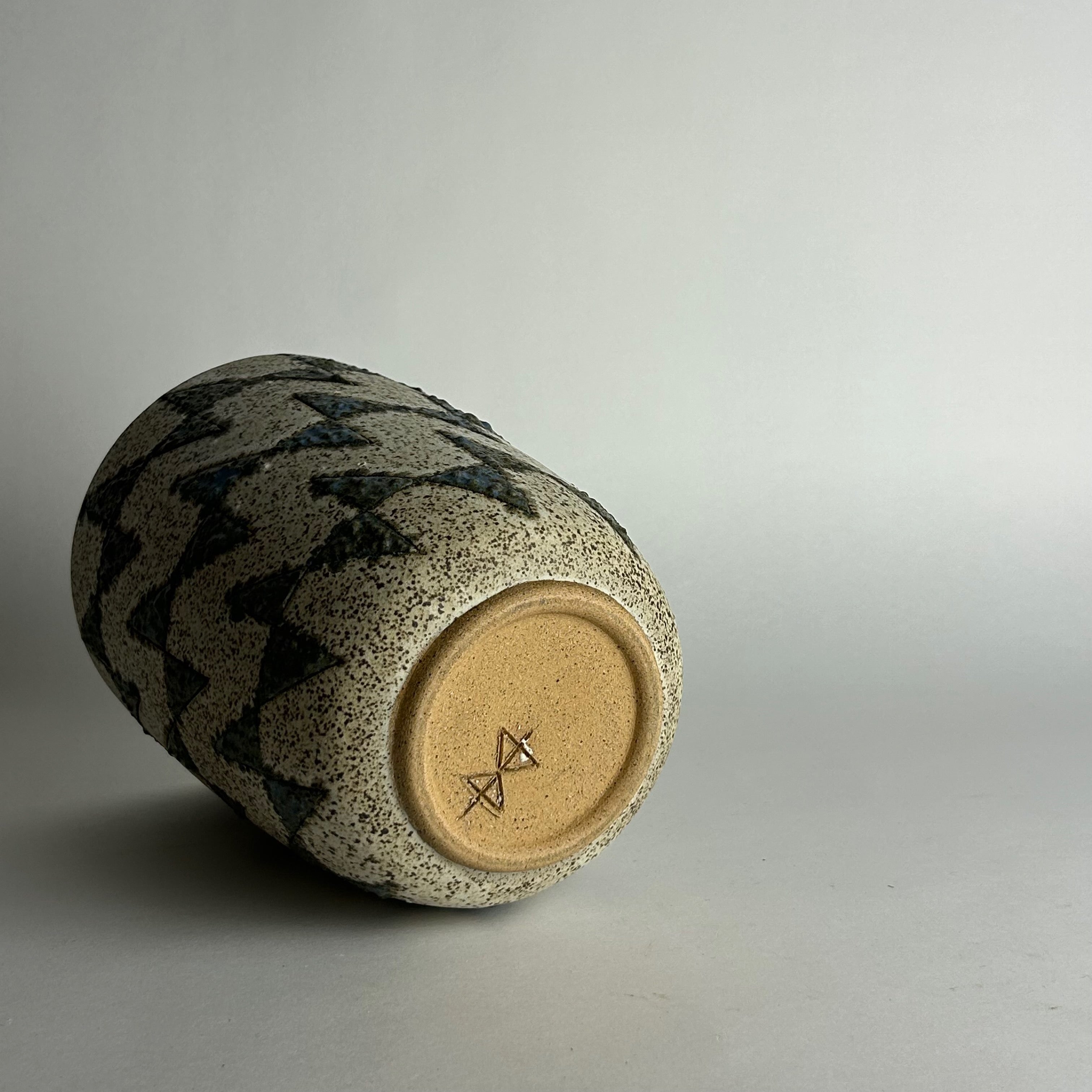 Glazed Ceramic Zig Zag Urn Matthew Ward Collection — lifestyle setting