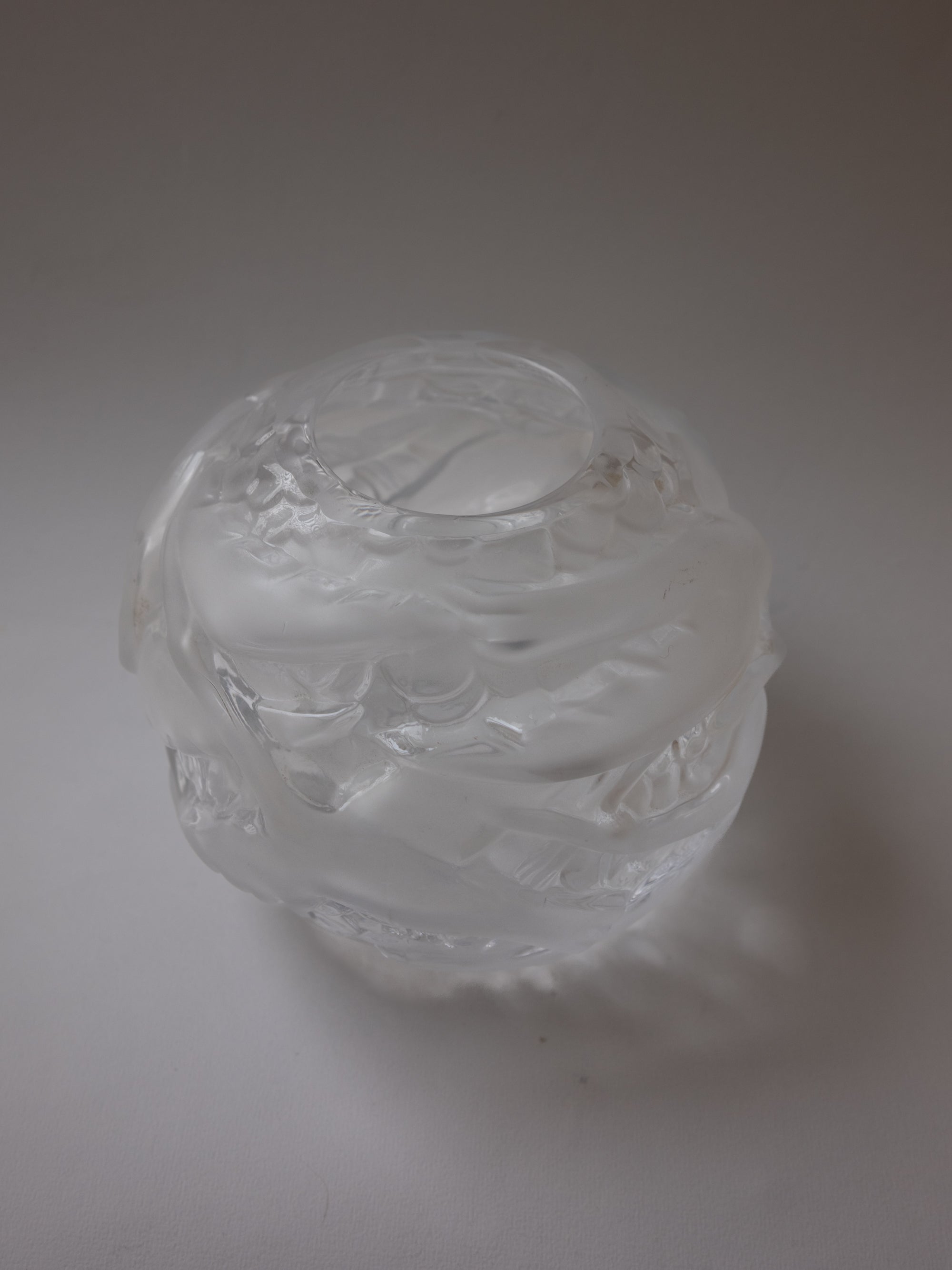 Portieux Vallerysthal "Oiseaux" Art Deco Frosted Globe Vase — lifestyle setting