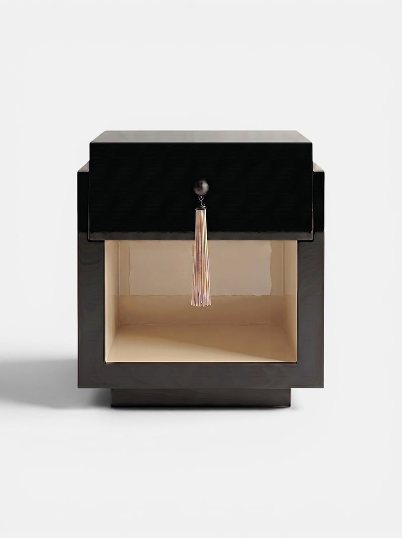 Leo Black And Off-white by Marbera | The Oblist
