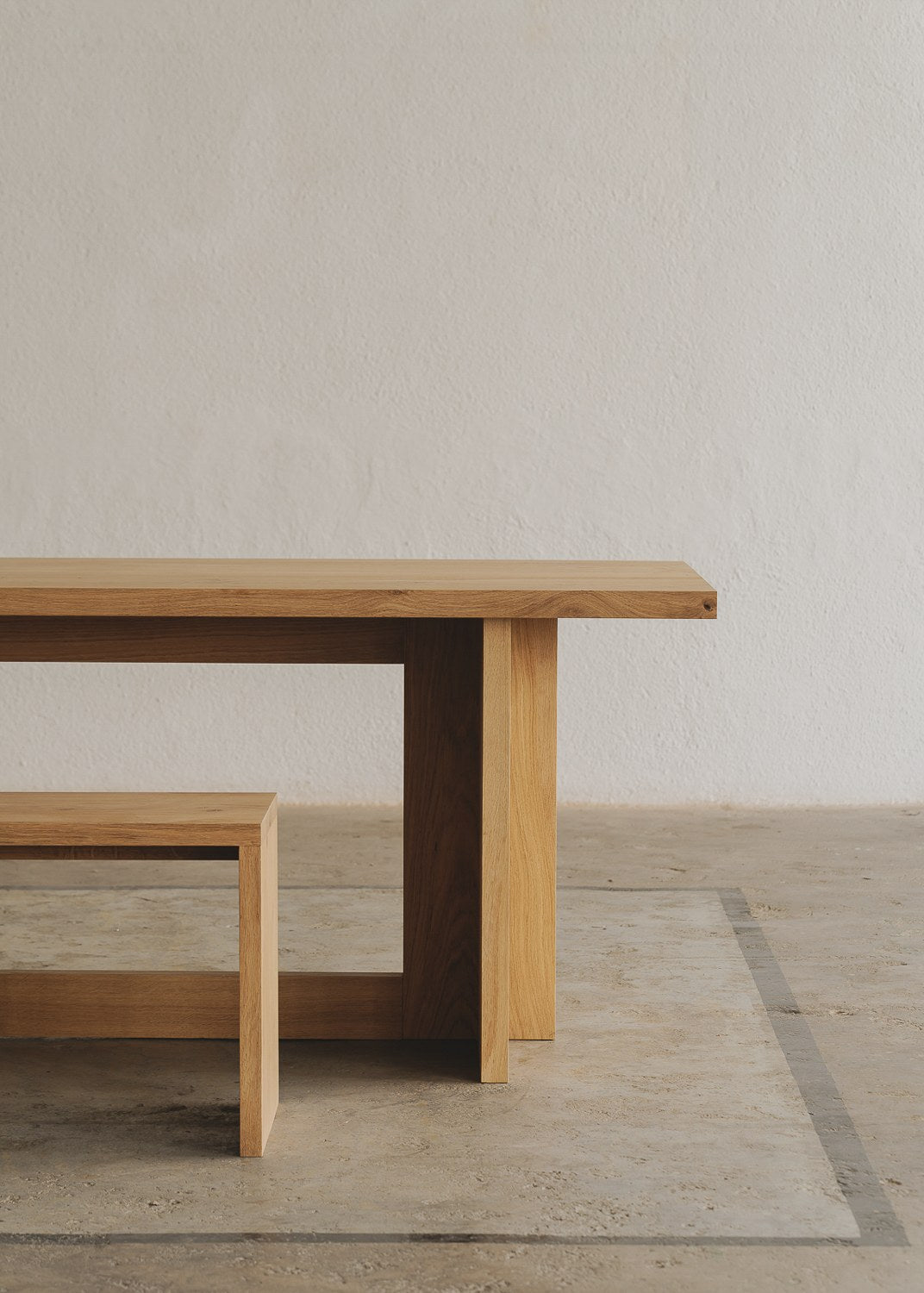 Paris Dining Table — detail view