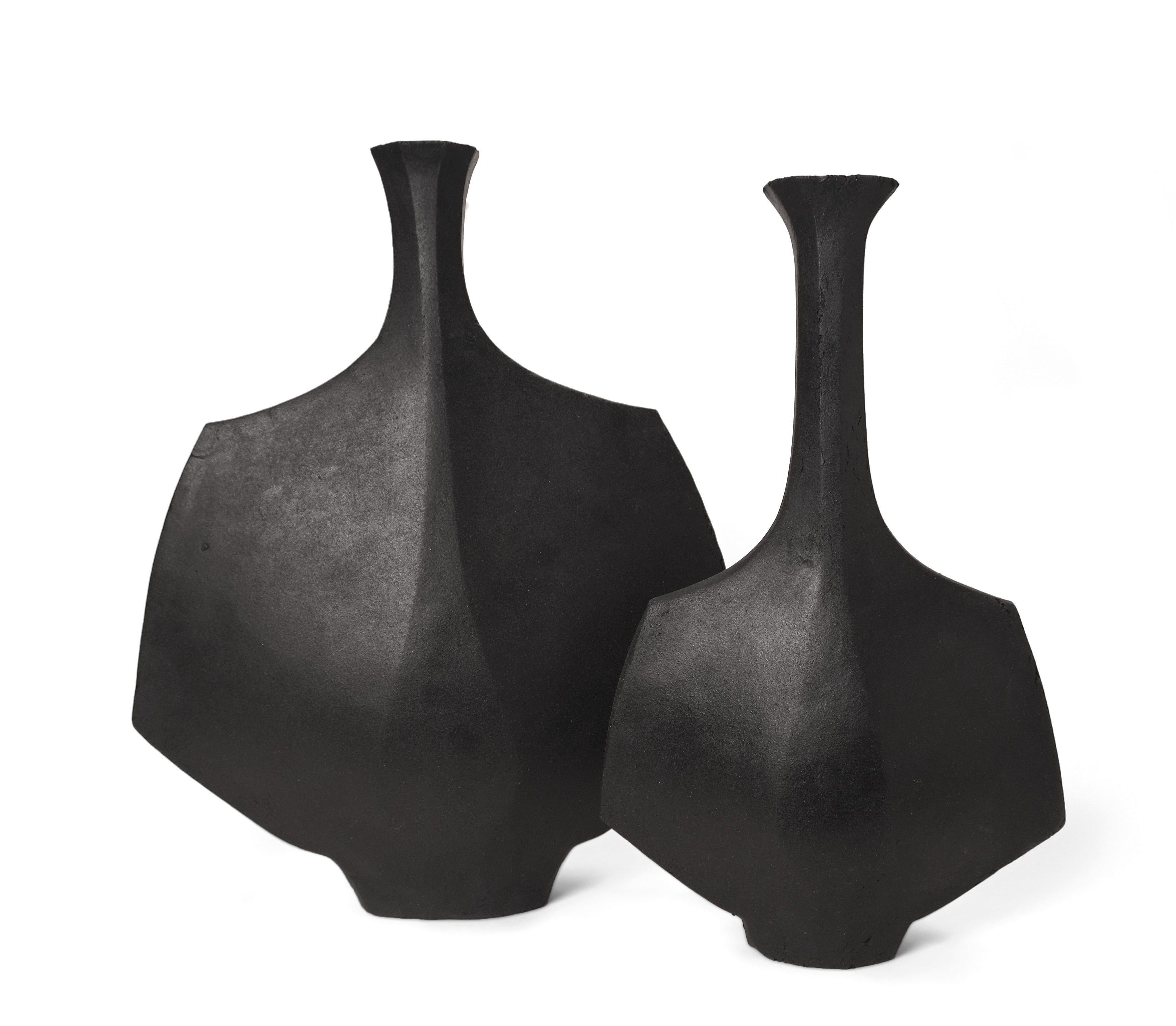 Small Hanè - Modern Vessel in Black Stoneware Clay — lifestyle setting