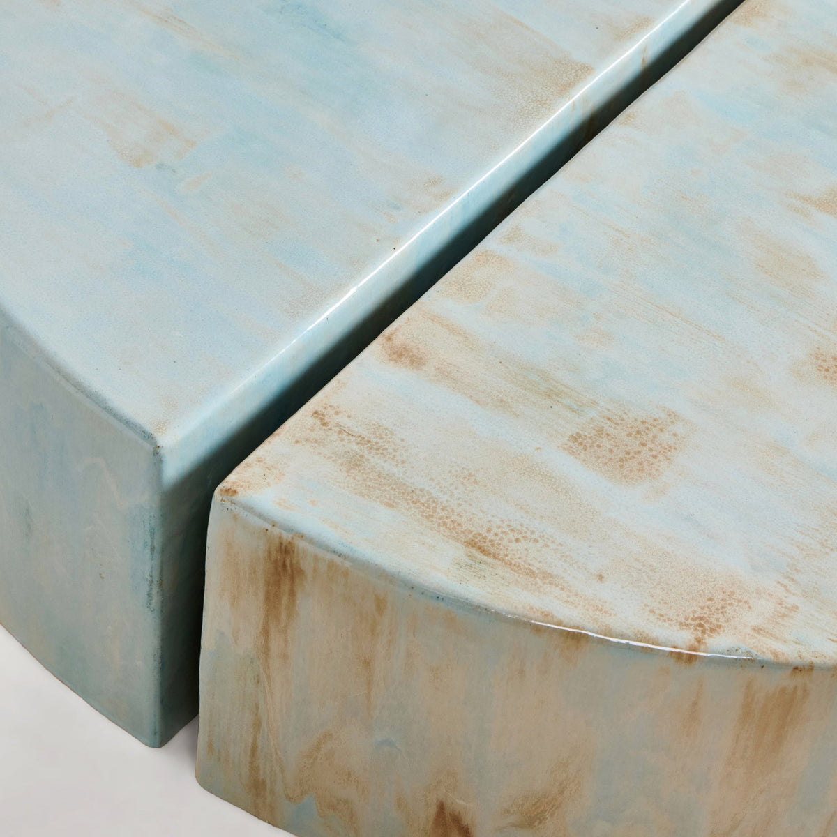 Ceramic Coffee Table (2 pieces) — close-up