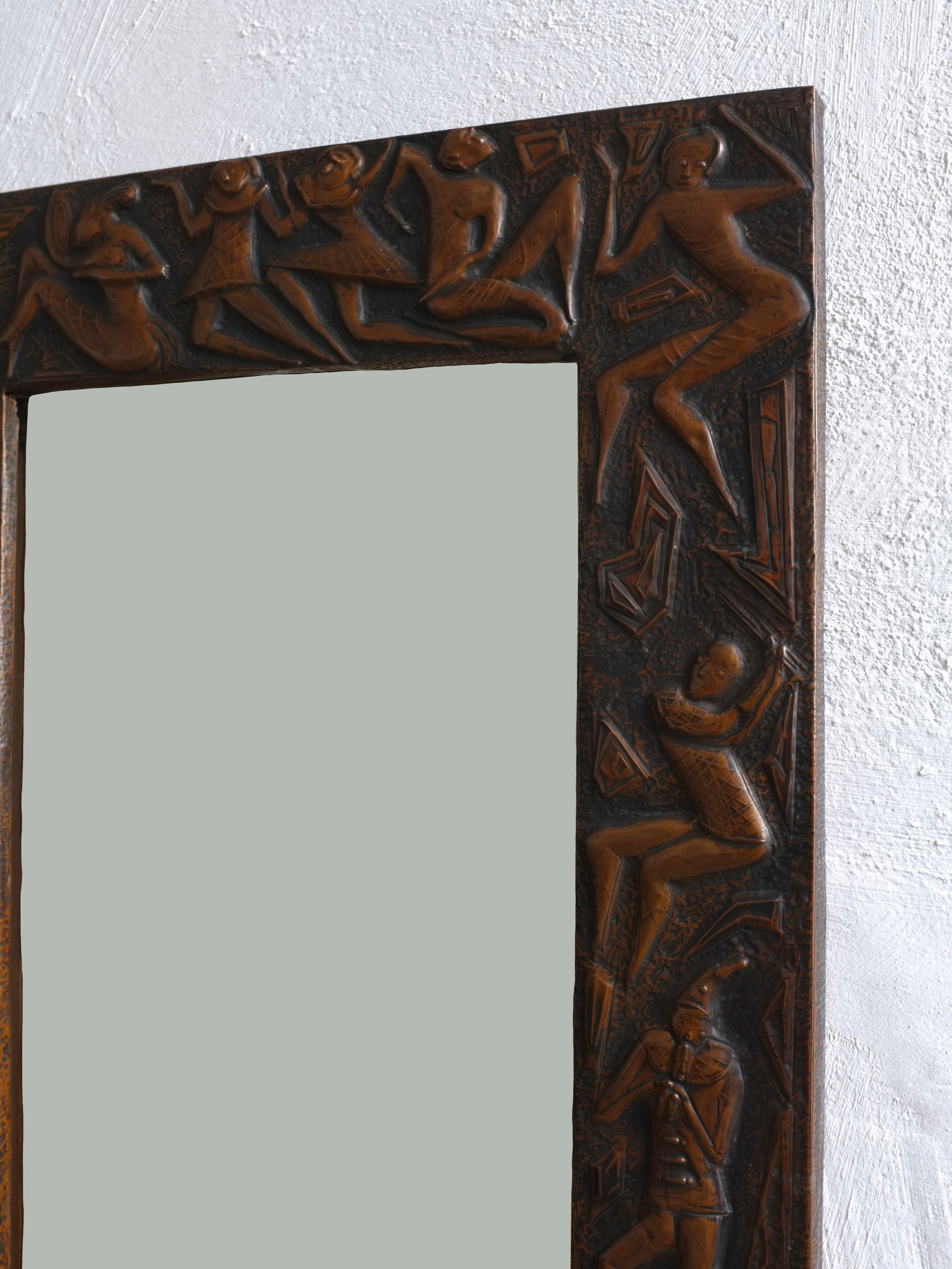 Copper Relief Wall Mirror, Bragalini Angelo Style, Italy, 1970s — close-up