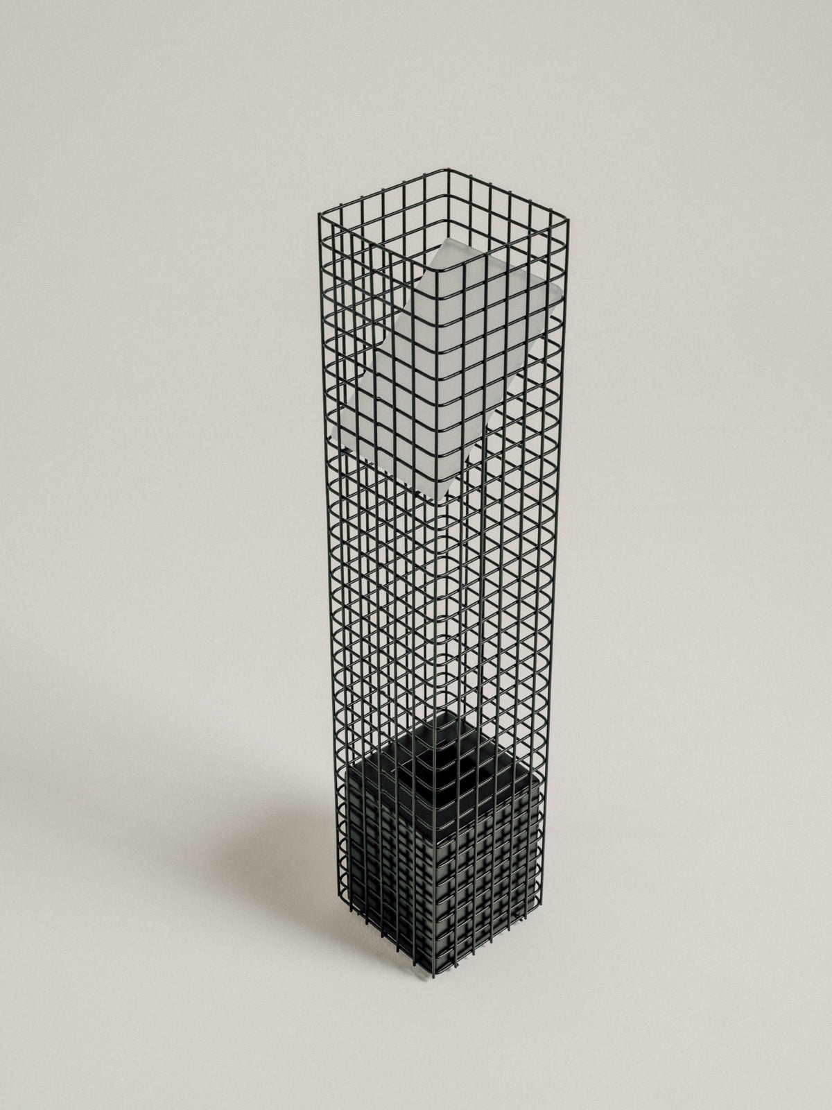 Ami Table Lamp in Steel Mesh and Glass — detail view