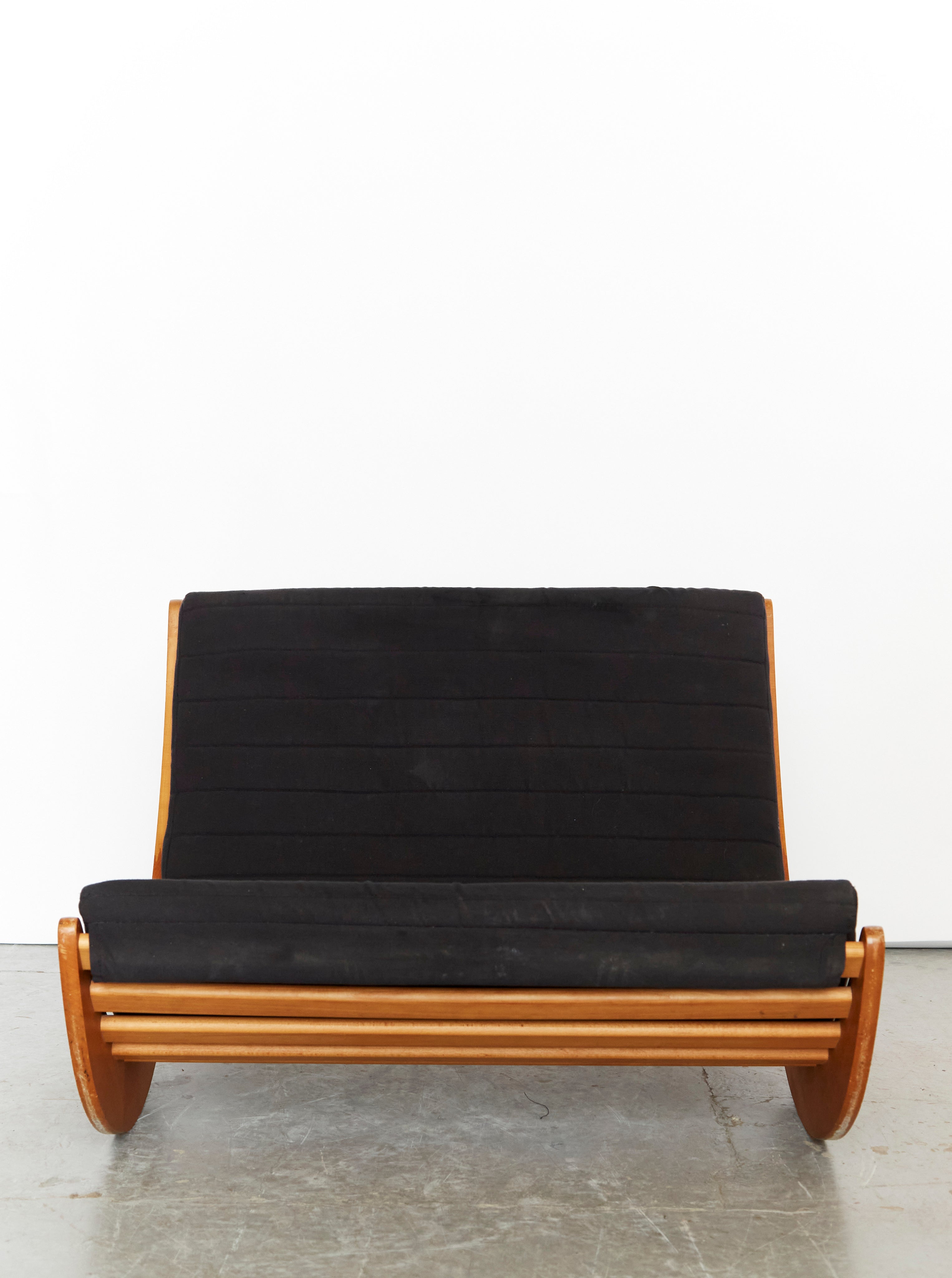 Tandem Relaxer 2for2 Rocking Chair by Verner Panton for Rosenthal — close-up of black fabric seat and wooden frame