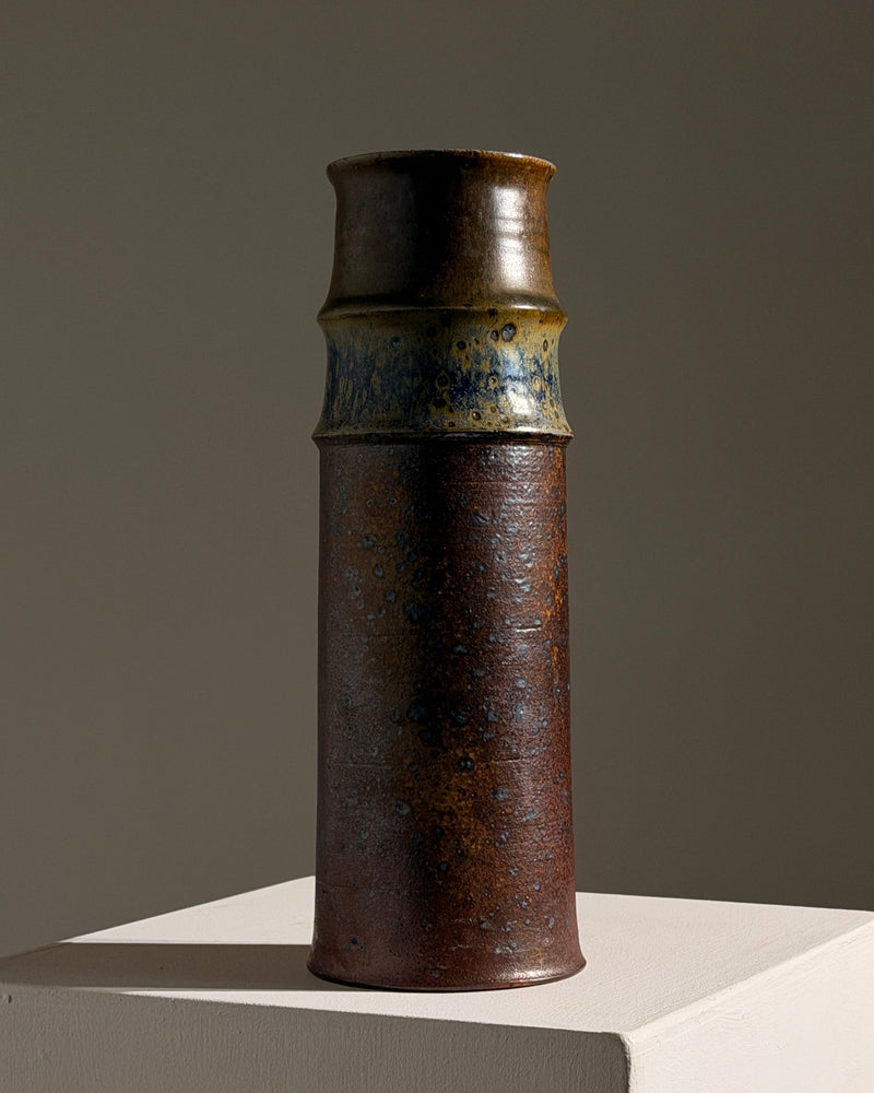 Stoneware cylindrical vase by Jacqueline Paul-Dauphin, La Borne, circa 1970 by Figuresdesign | The Oblist