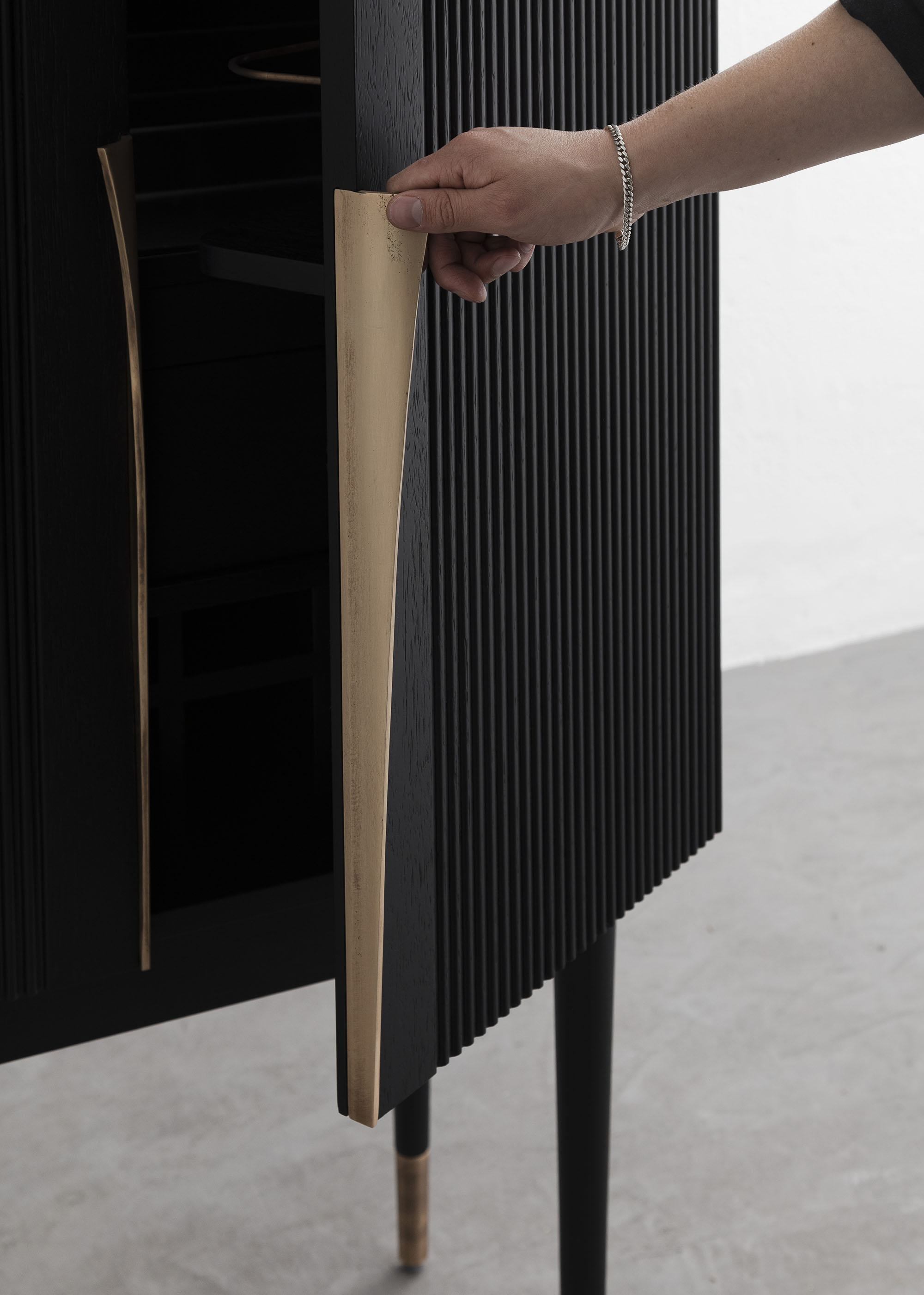 PERFIDIA_01 Bar Cabinet in Solid Wood and Casted Bronze Details — alternate view