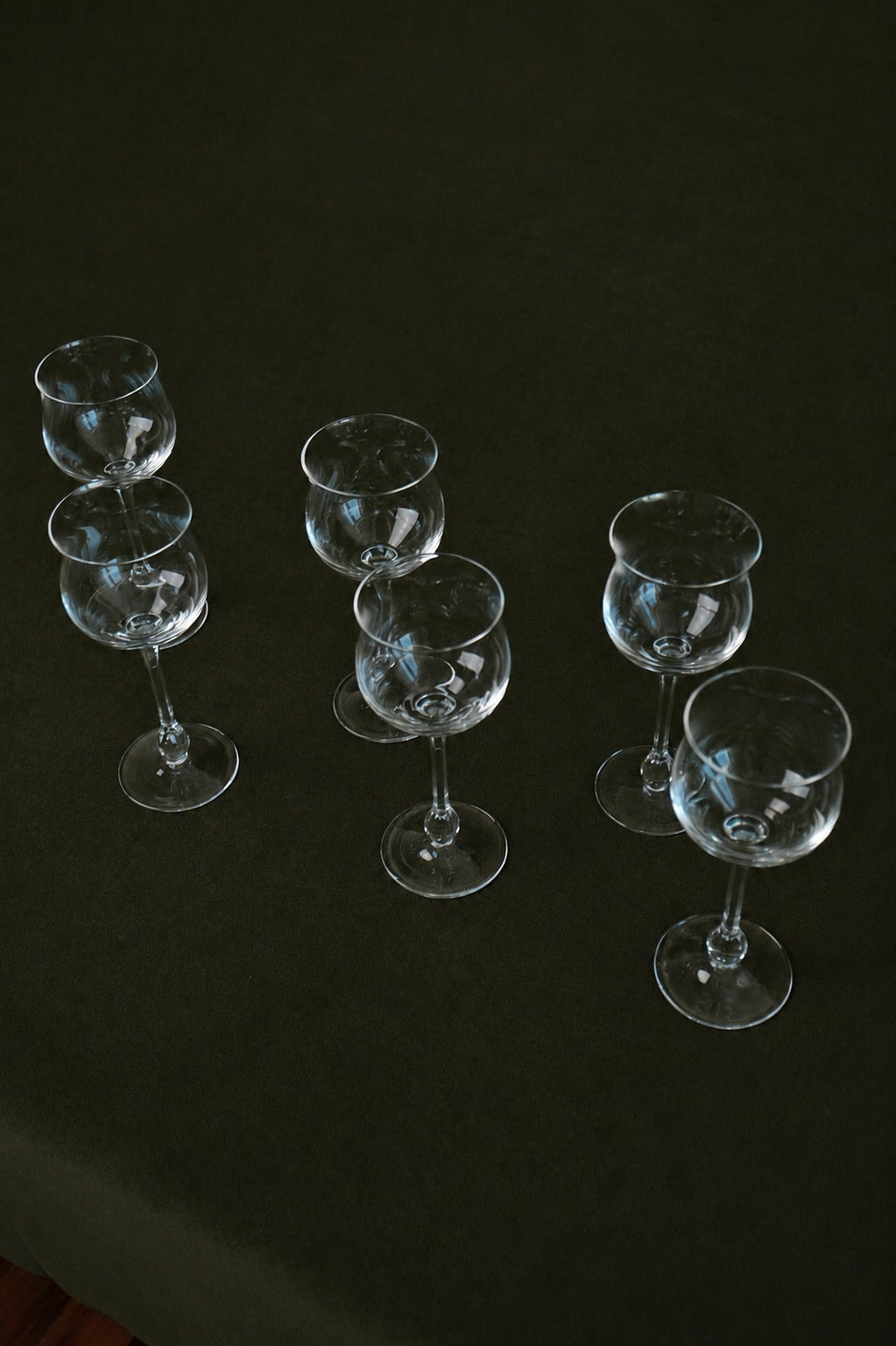 Set of 6 Vintage Wine Glasses — close-up