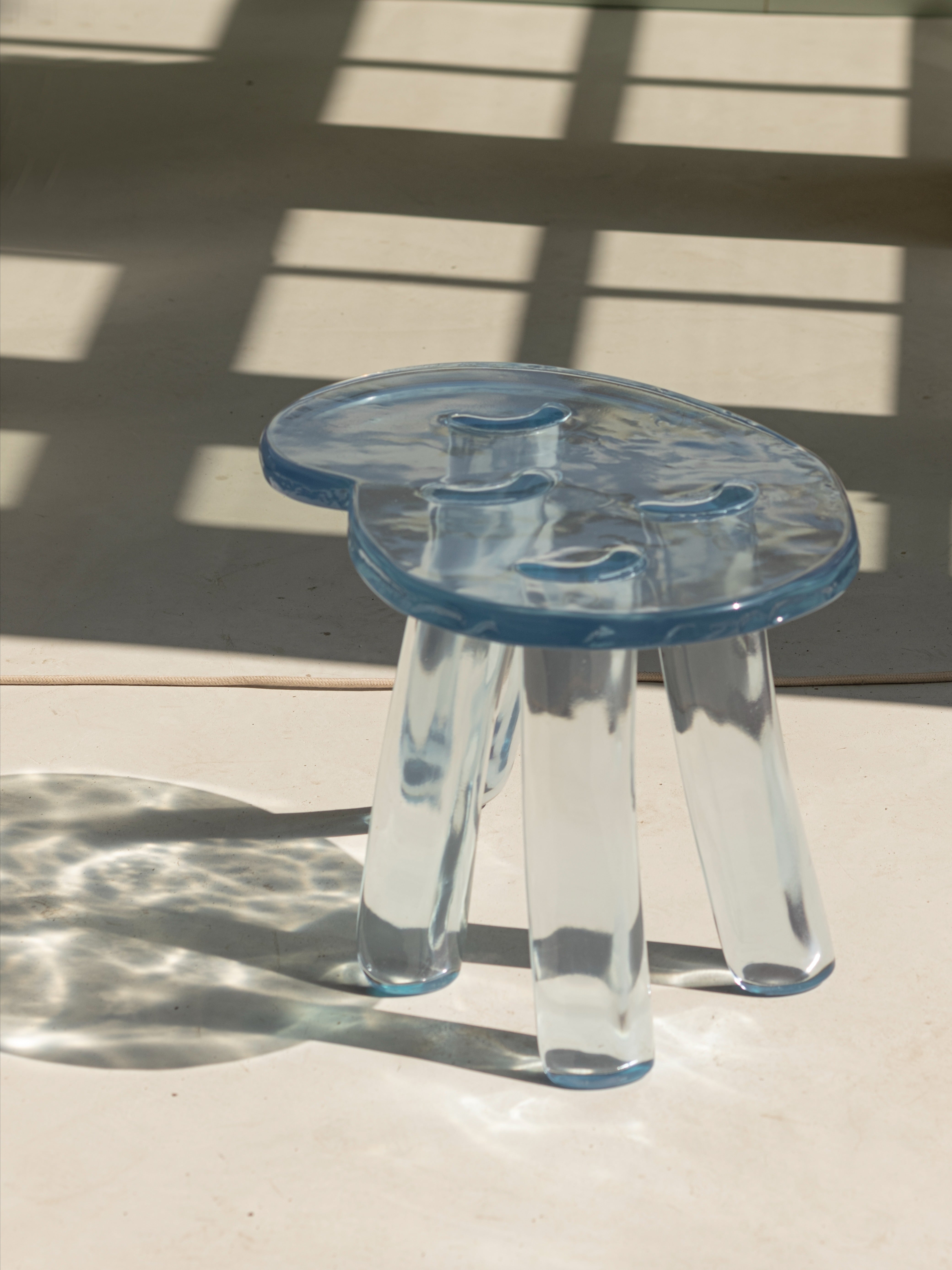 'Lung 2.0' Blue Side Table