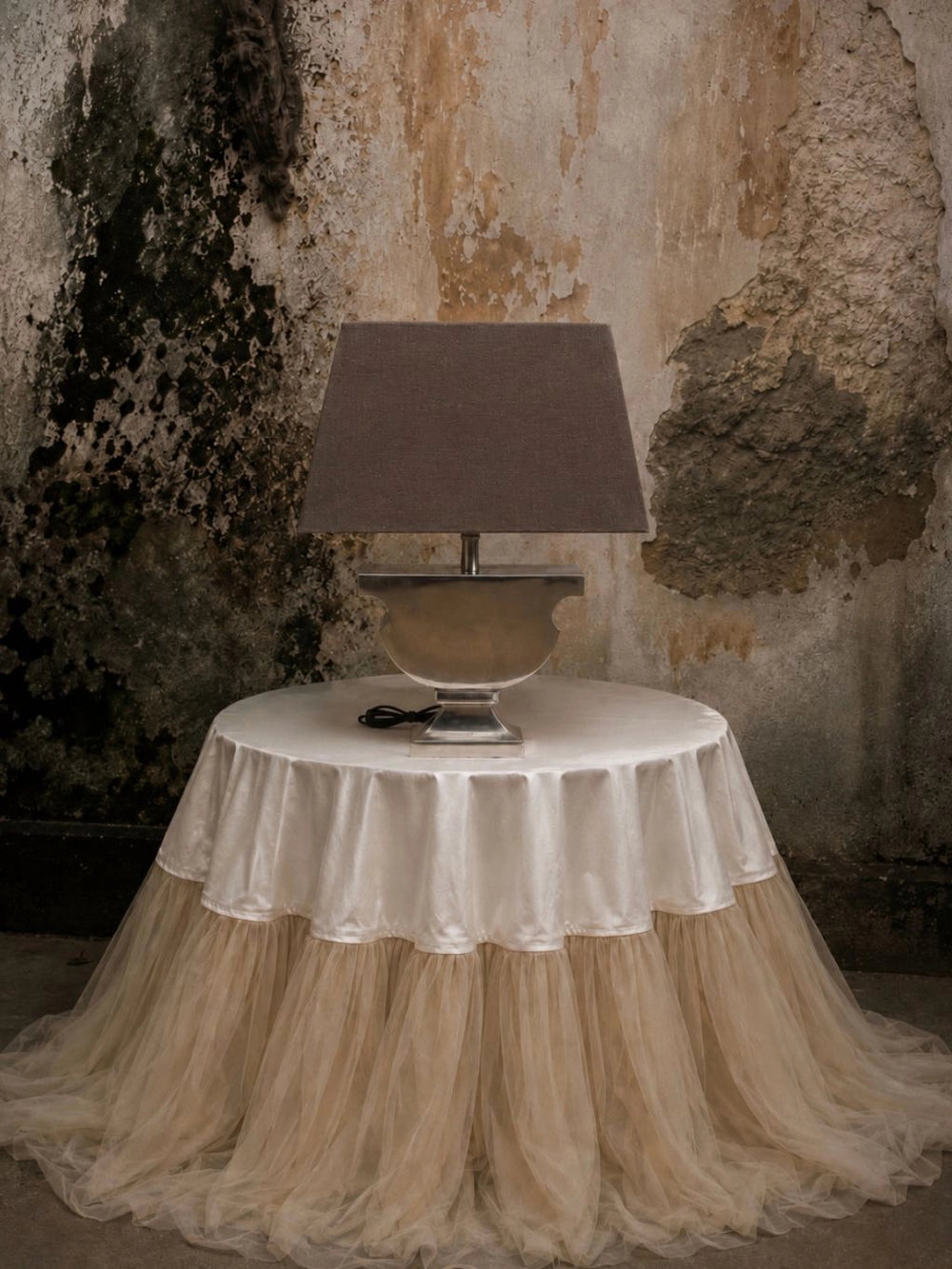 1990s Dutch Table Lamps in Cast Aluminum and Fabric — detail view