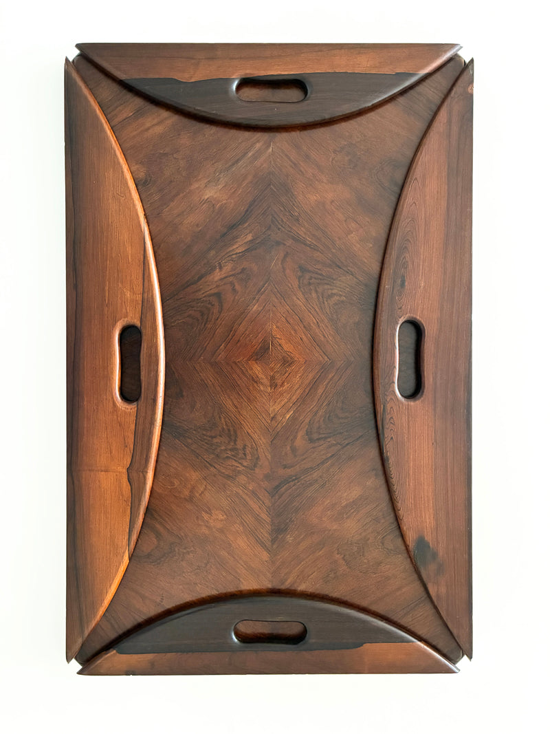 Jacarandá Tray — top view highlighting rich wood grain pattern
