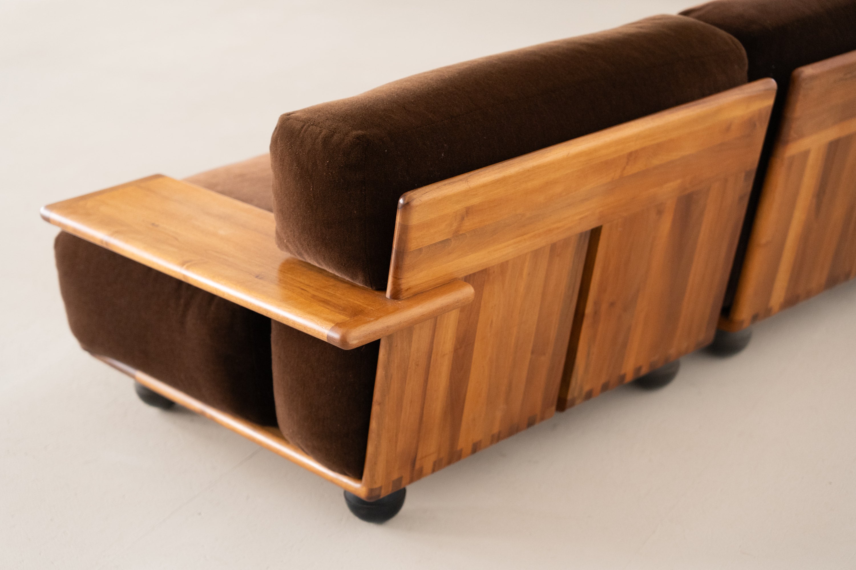 Pianura Sofa by Mario Bellini for Cassina — top view of wooden frame and brown upholstery