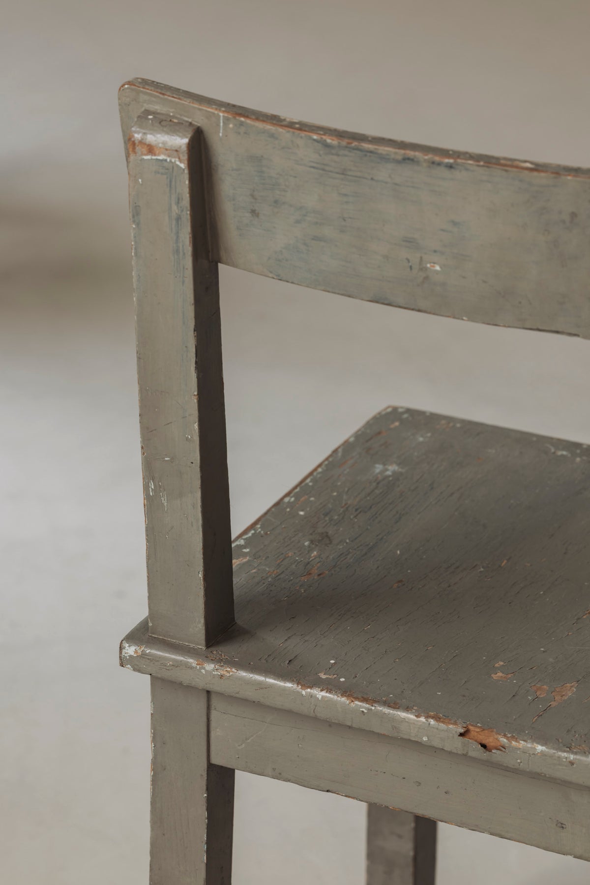 Set of 4 Rationalist Wooden Dining Chairs in the Taste of Giuseppe Pagano, 1940s — alternate view