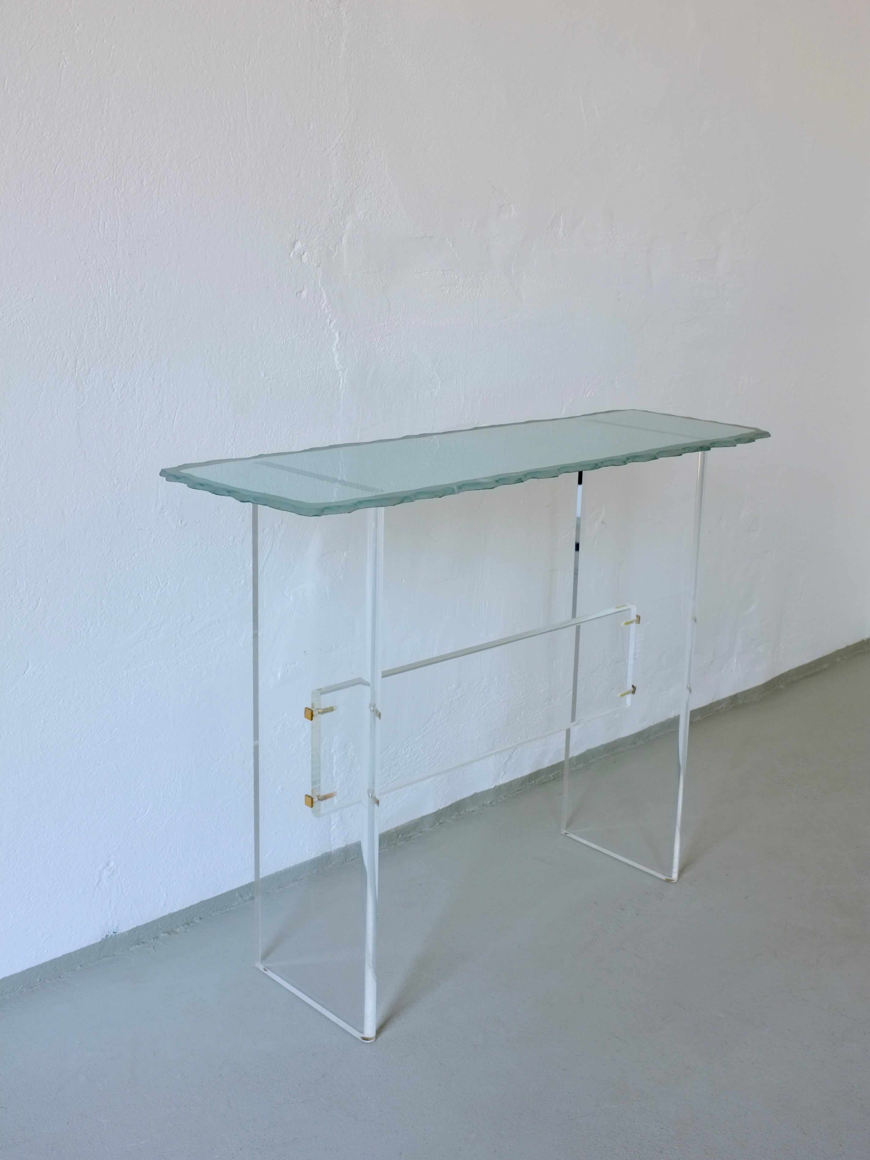 Table Console en Verre Sculptural et Lucite, Italie, Années 1980
