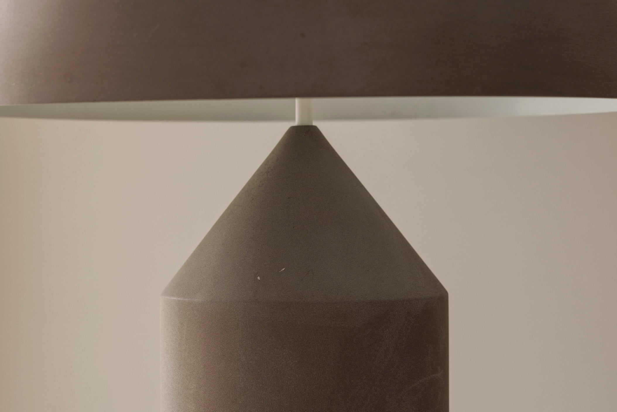 Rare first edition Atollo table lamp by Vico Magistretti for Oluce, Italy 1977 — lifestyle setting