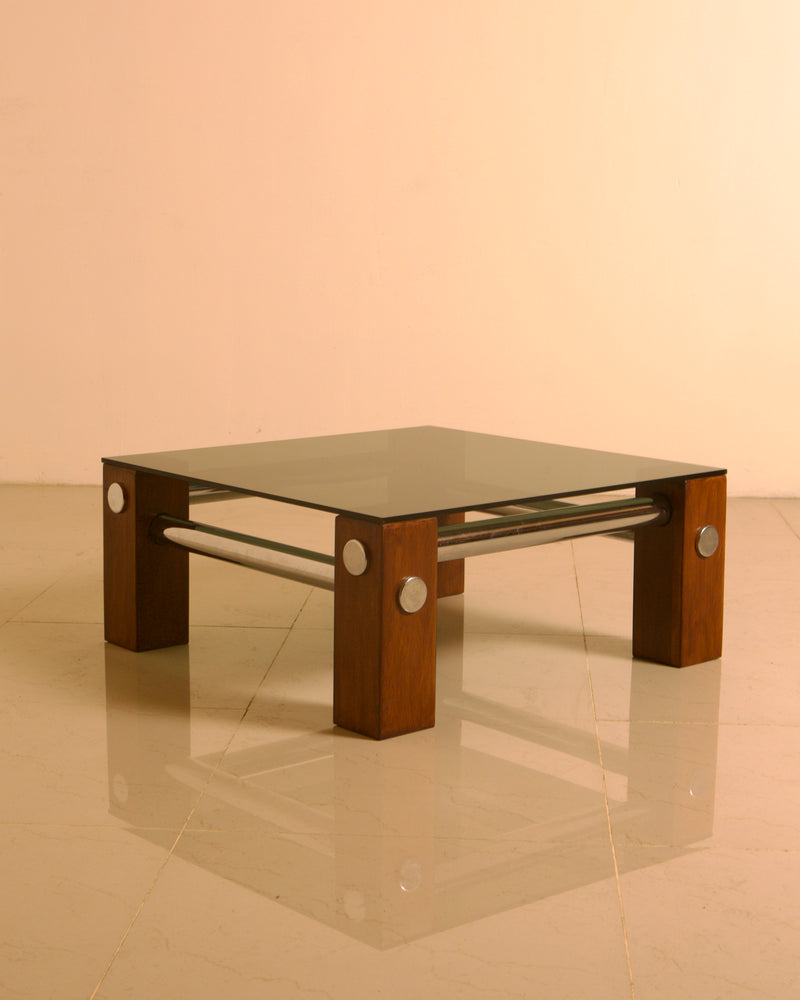 Coffee Table by Martin Visser for Spectrum 60's — close-up of wooden legs and glass top