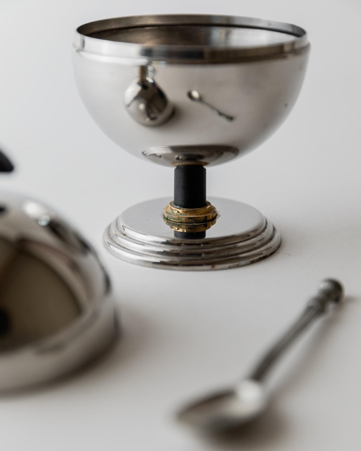Vintage 1980s Sugar or Jam Bowl Set, Stainless Steel and Brass Serving Bowls, Elegant Postmodern Tableware, Breakfast Set, Gift Idea — view 9