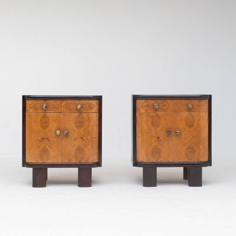 Pair of Italian Art Deco Bedside Cabinets — close-up of walnut wood grain