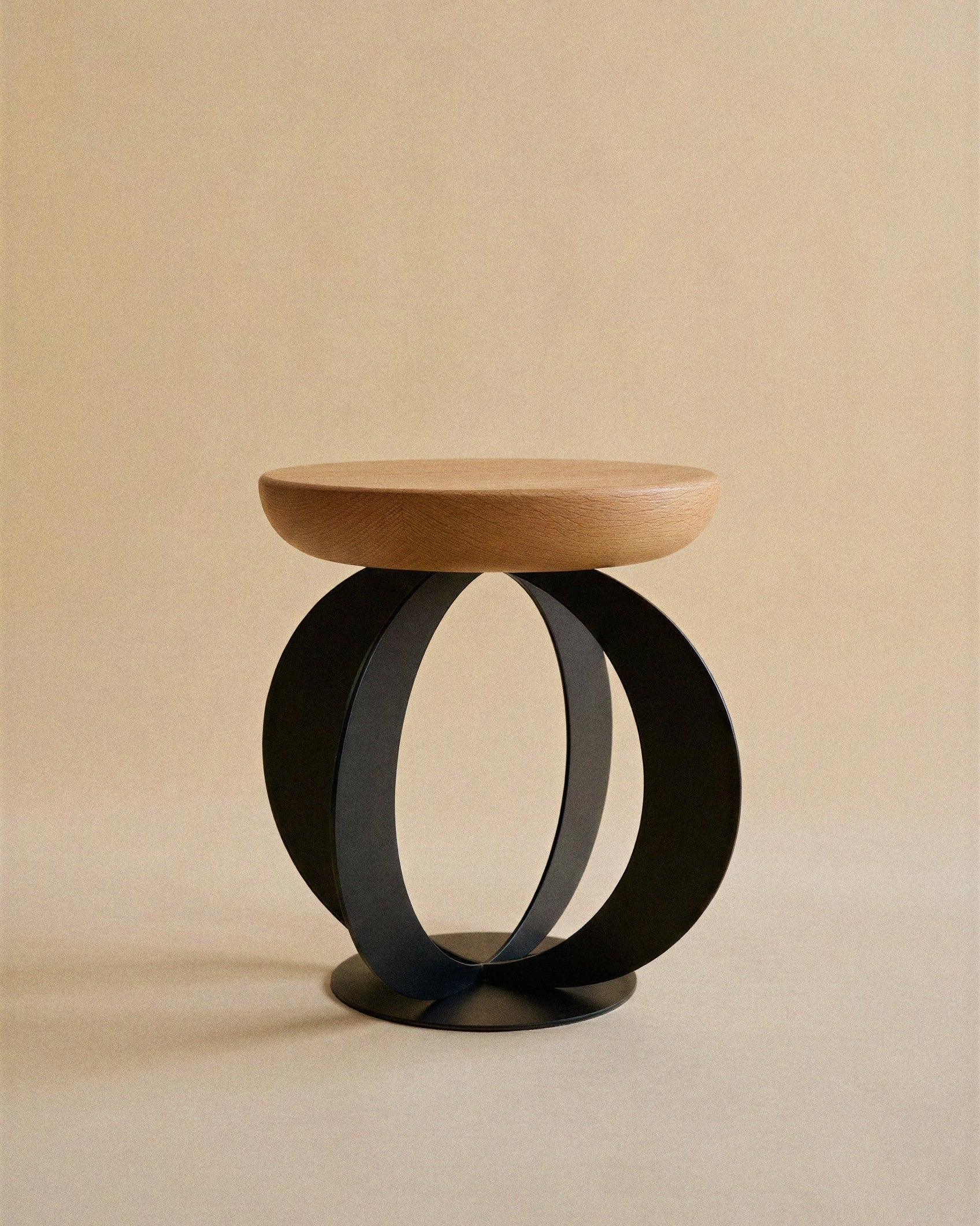 Minor Side Table - Black — detail view