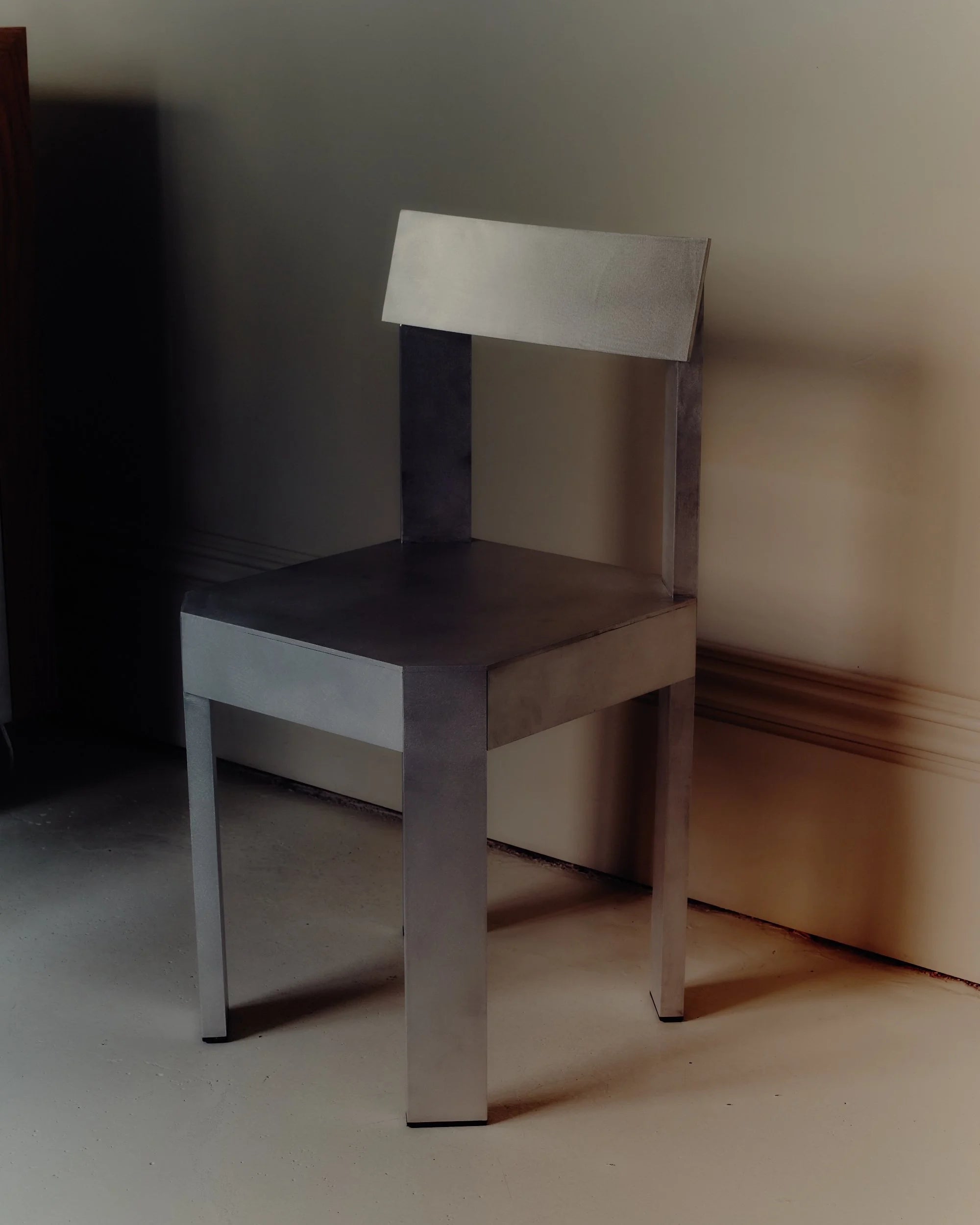 Frame Chair II — side angle