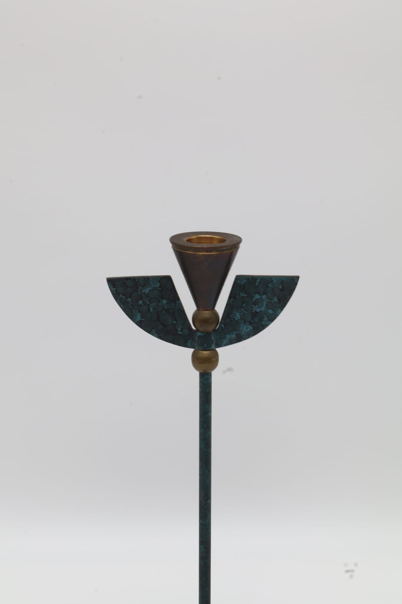 Postmodern Memphis Style Verdigris & Brass Winged Candle Holder – Italy, 1980s — detail view