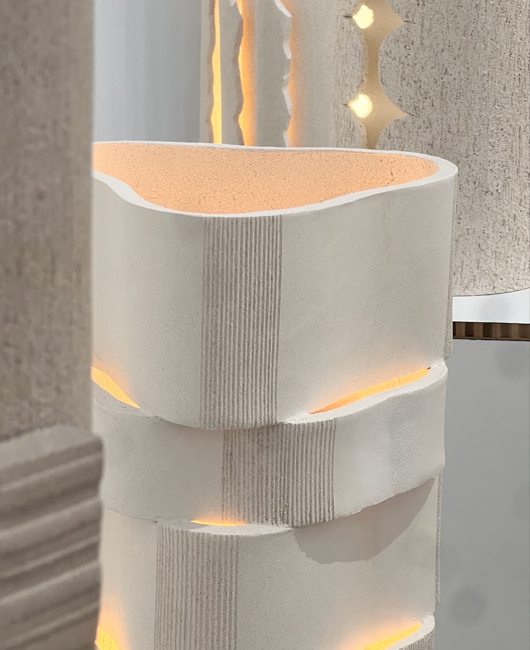 Lampe de sol Too 60 en céramique