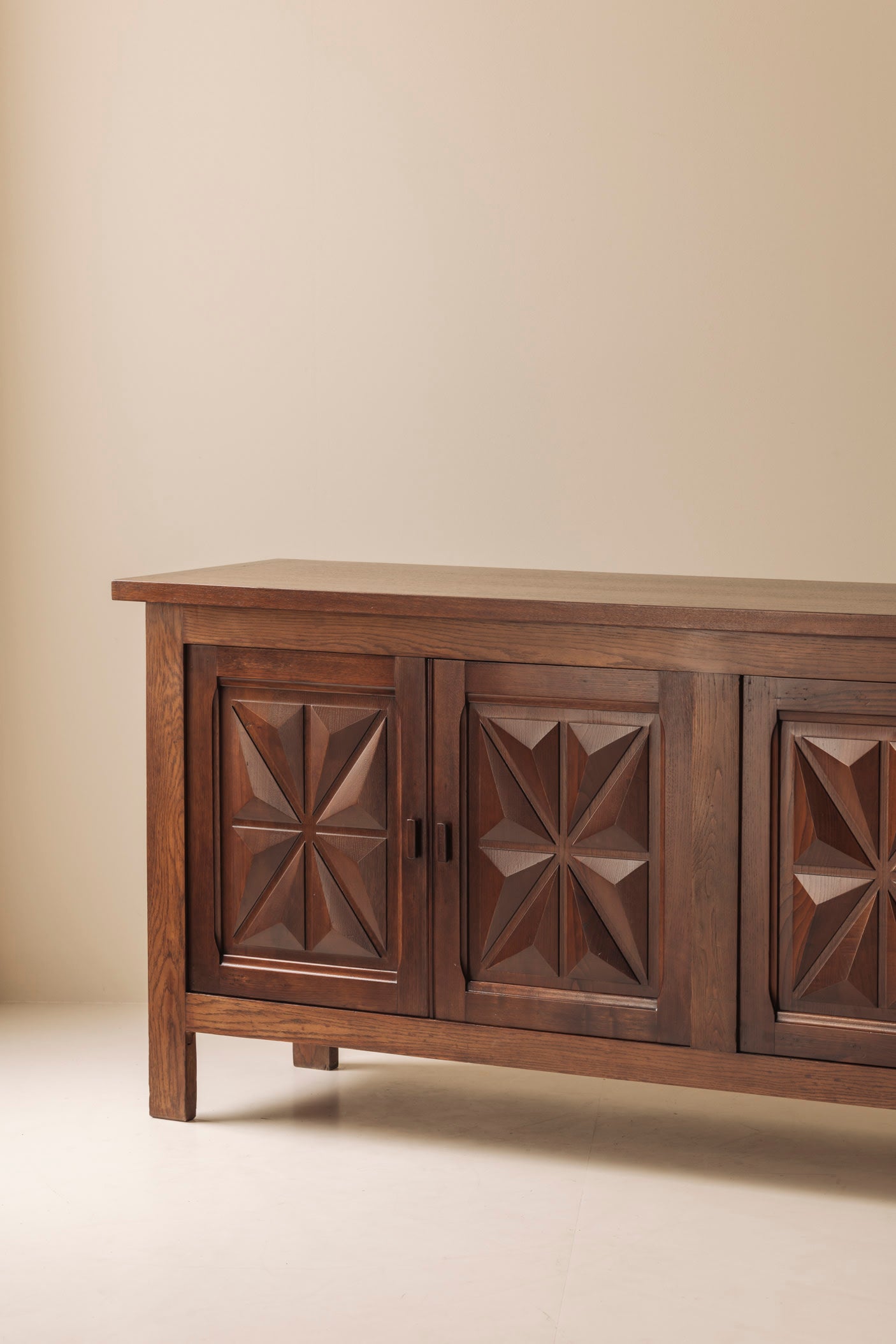 Beautiful Brutalist graphical French sideboard in oak, 1960s — lifestyle setting