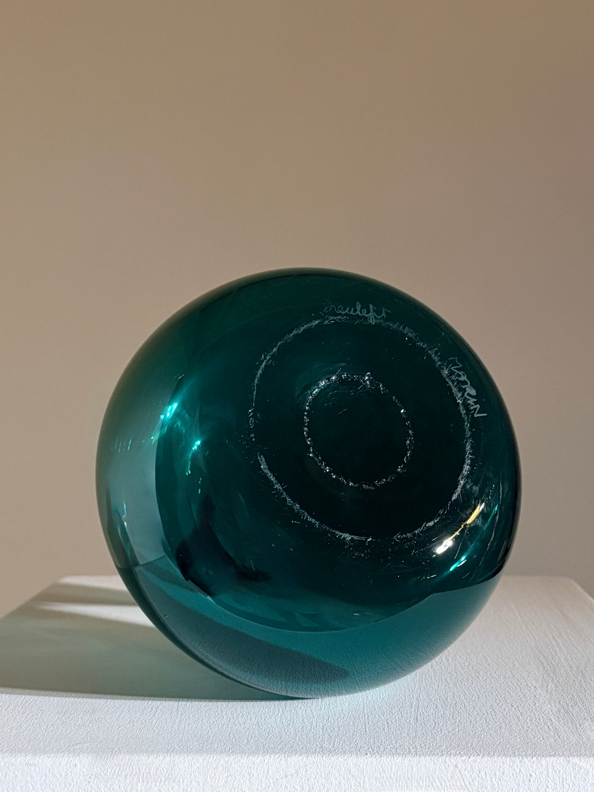Set of four blown glass pieces, France, 1970.  — close-up