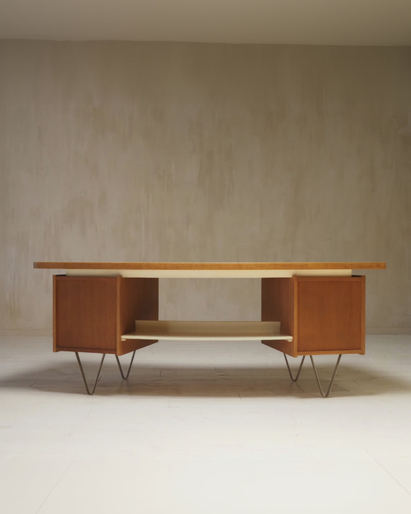 Boomerang Floating Desk by Tijsseling, The Netherlands, 1960s by Puttenaers | The Oblist
