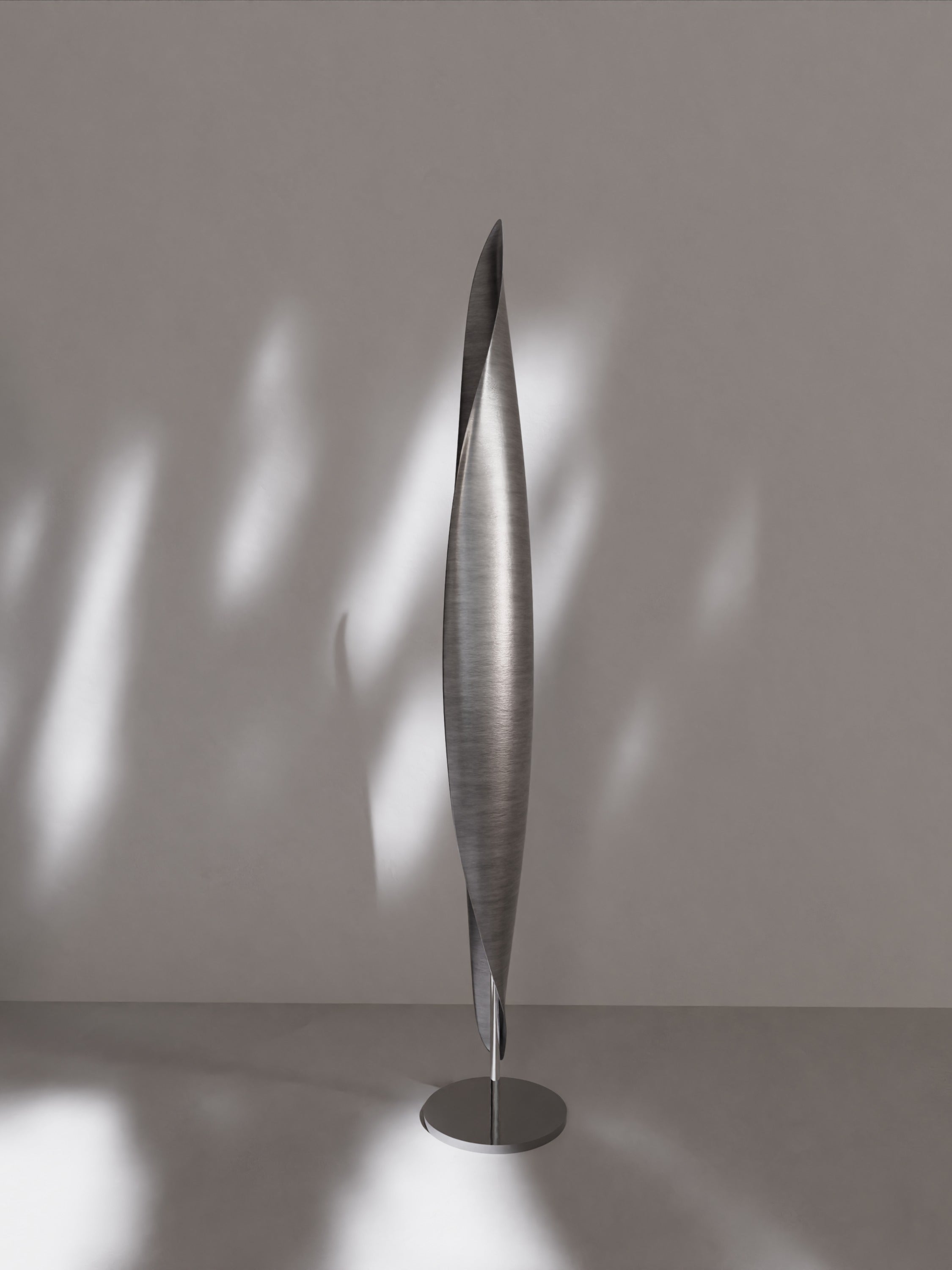 “PLUME” Floor Lamp | Aluminum