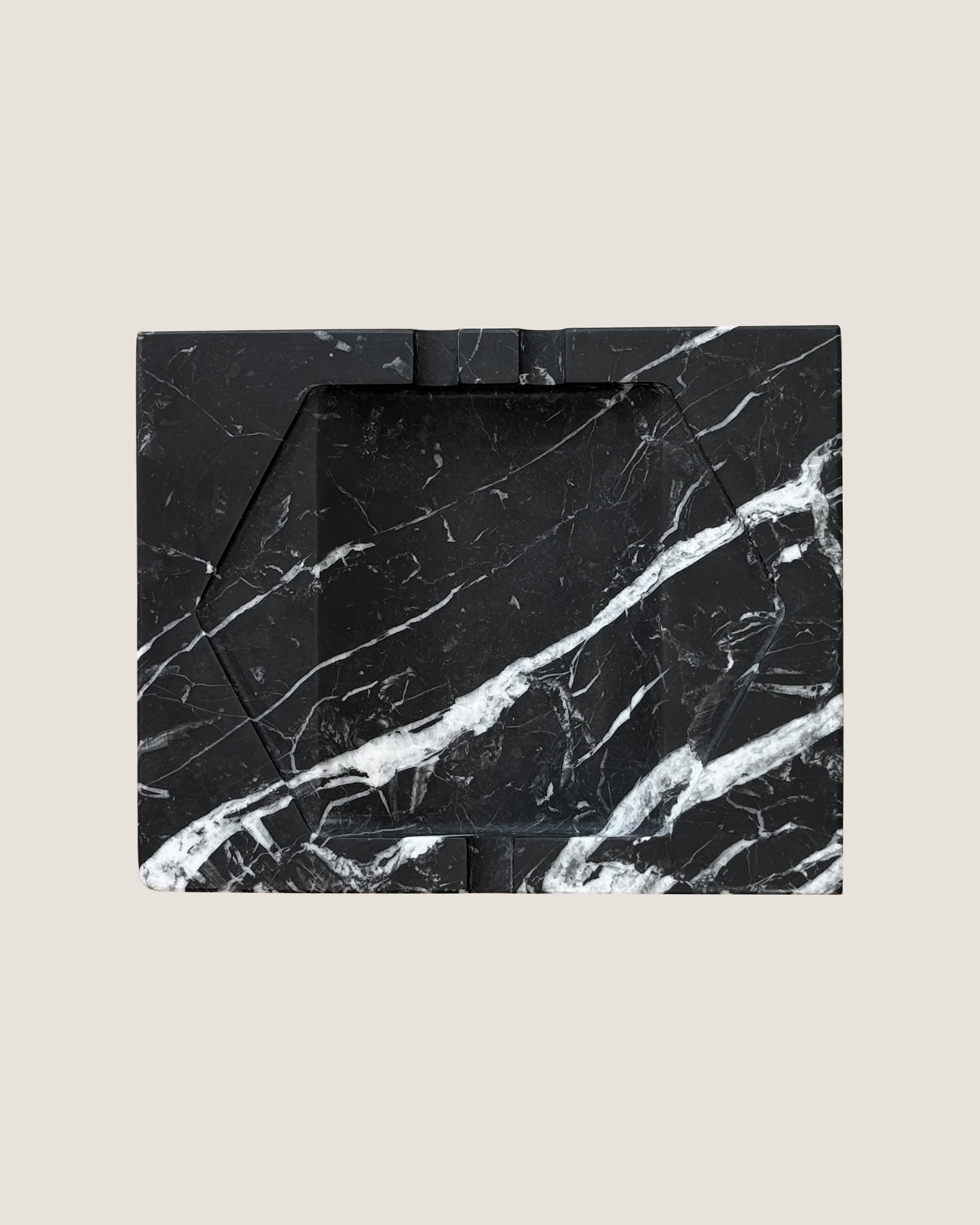 Ame IV Marble Ashtray — detail view