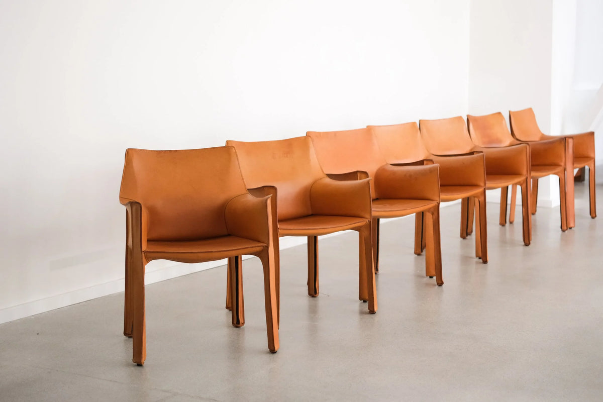 Cab 413 by Mario Bellini for Cassina — Set of 7 — close-up