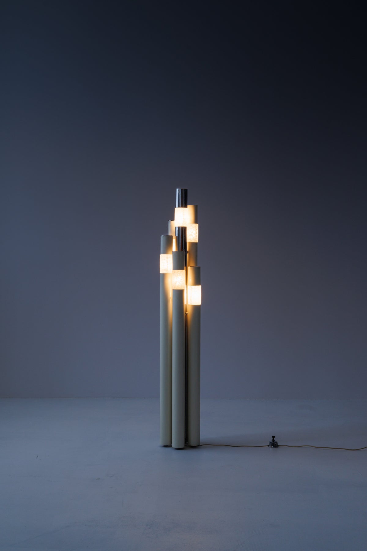Sculptural Floor Lamp by Angelo Brotto for Esperia — detail view