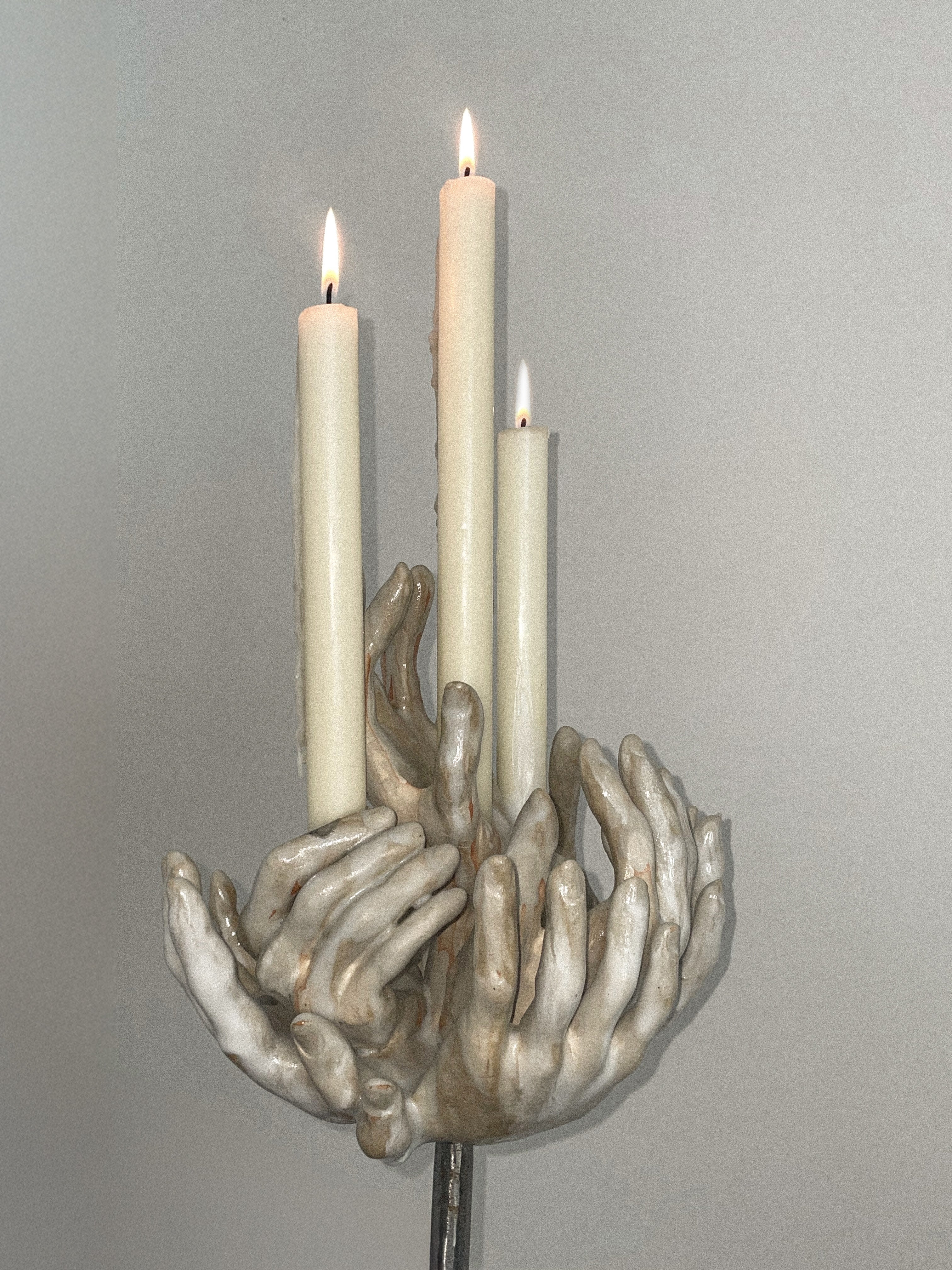Eight-hands standing candle holder in ceramic n°66 — side angle